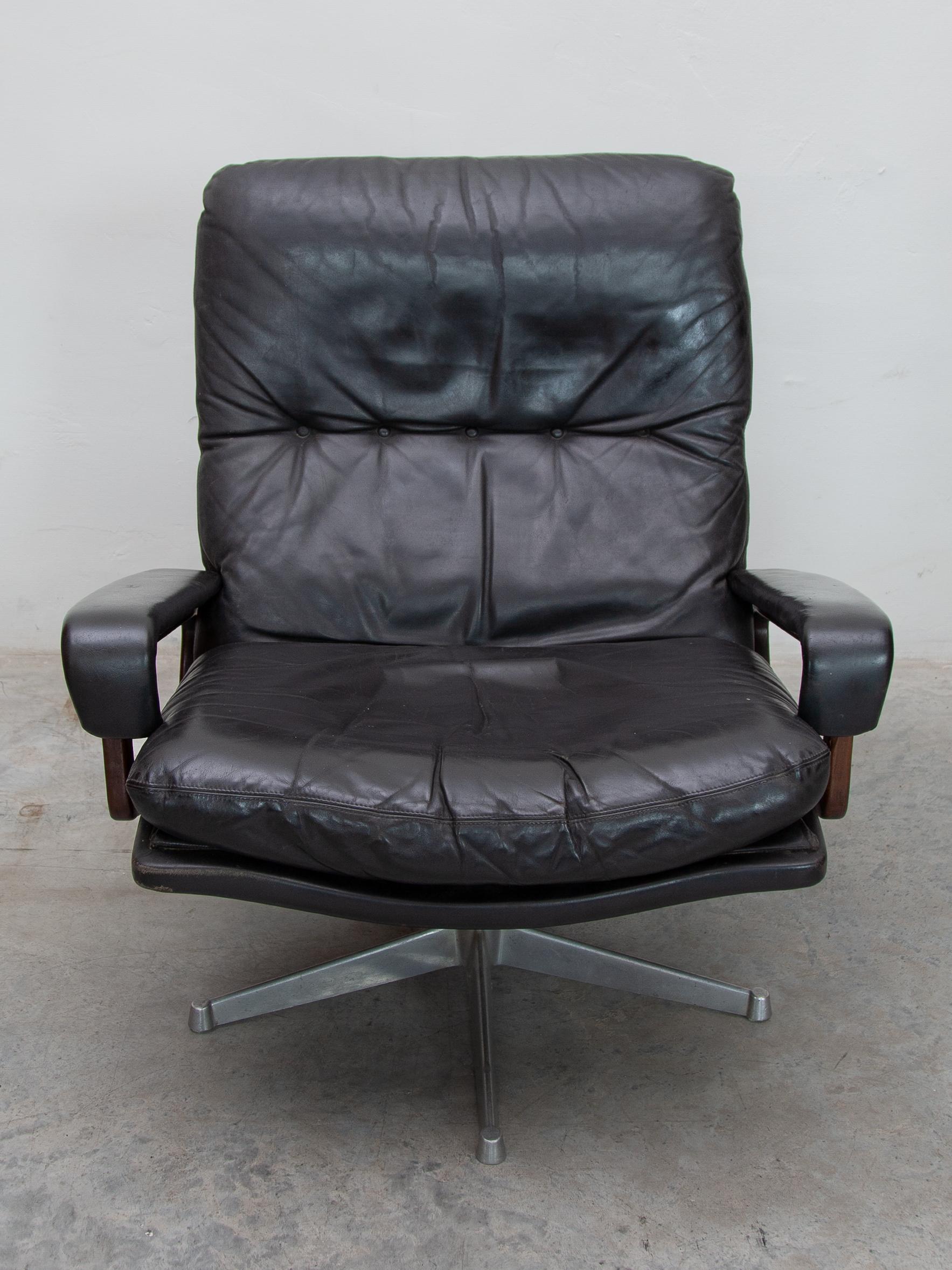 Mid-Century Modern Ensemble de deux fauteuils de salon pivotants Strässle, conçus par André Vandenbeuck, 1963 en vente