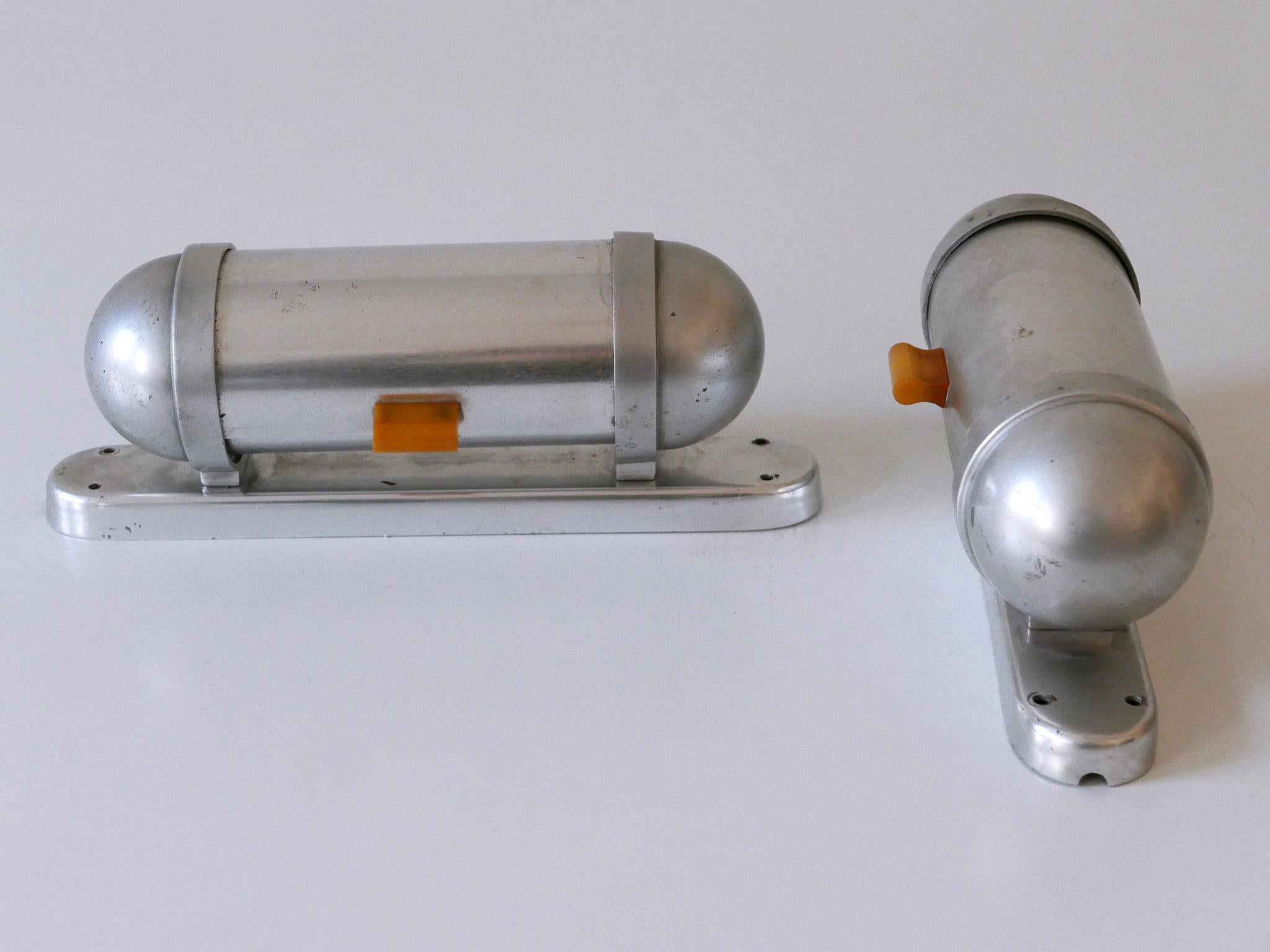 Set di due lampade da tavolo Streamline Design/One di König Germania anni '40 in vendita 11