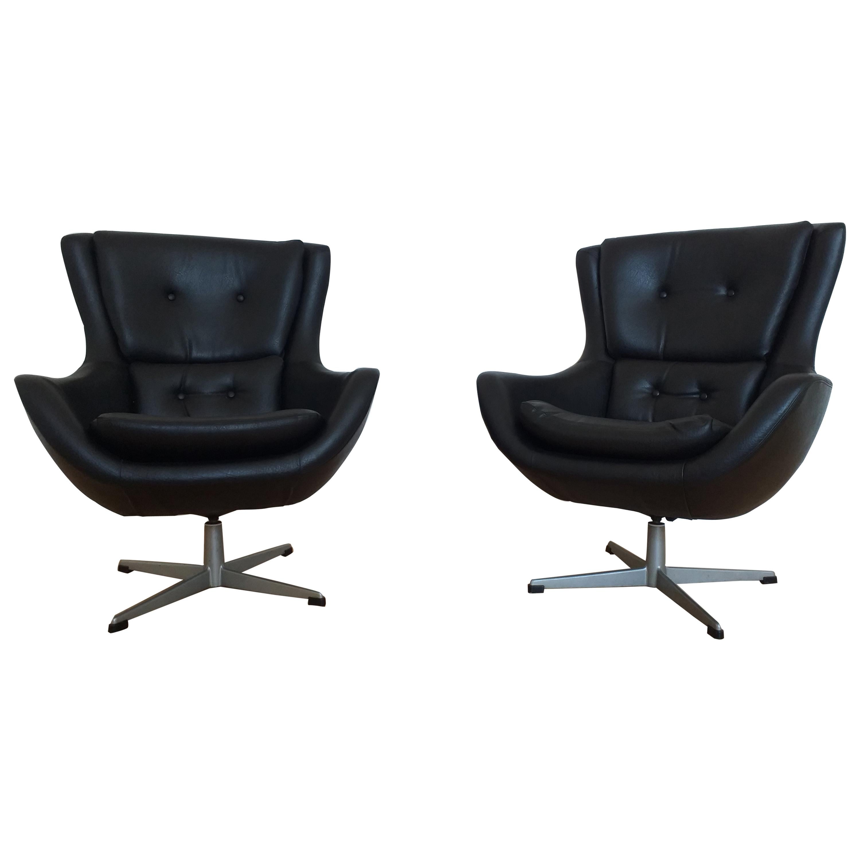 Set of Two Swivel Lounge Armchairs Egg, Kanari, Denmark, 1970s