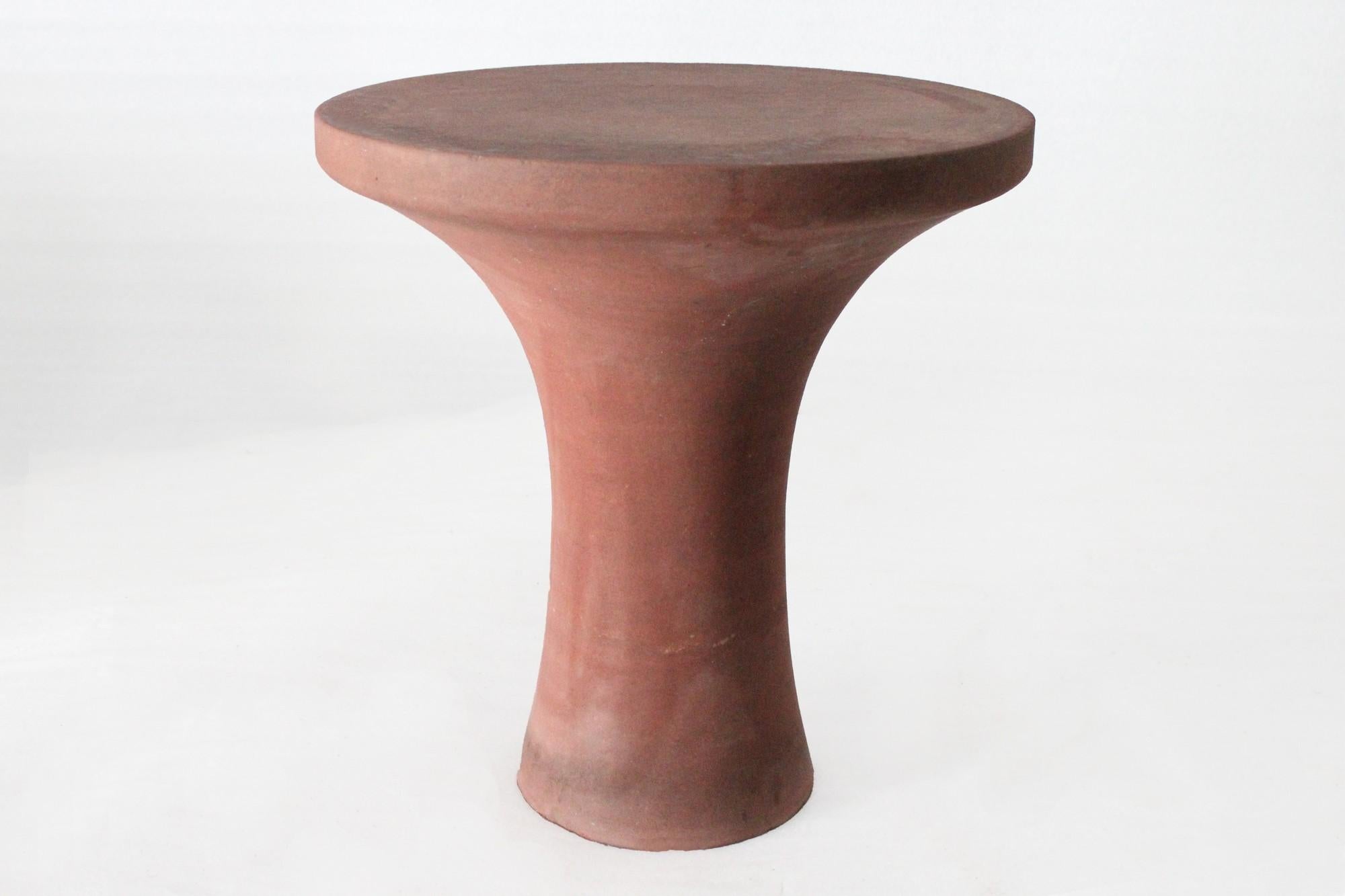 Contemporary Set of Two Tabla Tables in Agra Red Stone Handcrafted in India by Paul Mathieu For Sale
