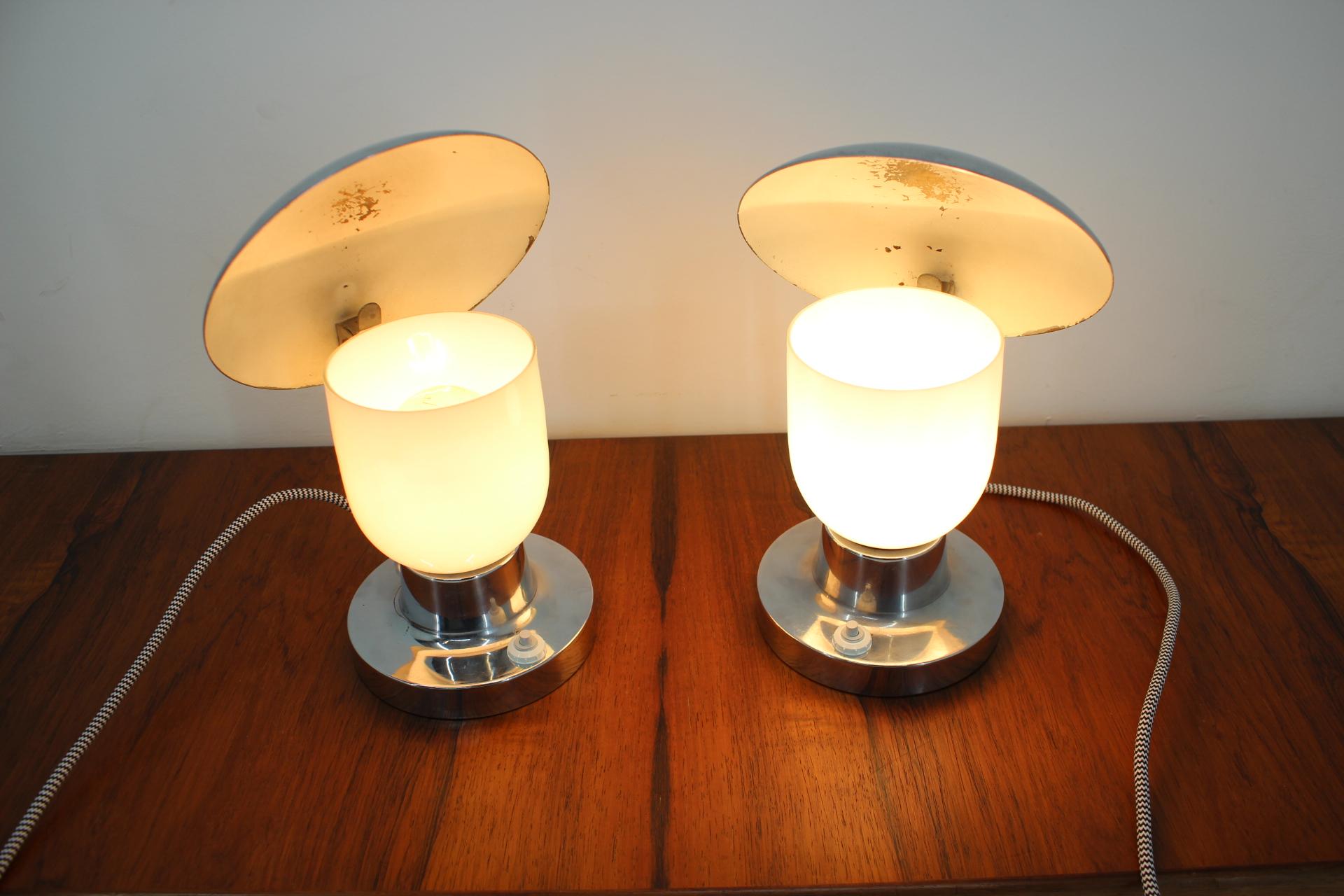 Set of Two Table Lamps by Napako, 1950s For Sale 1
