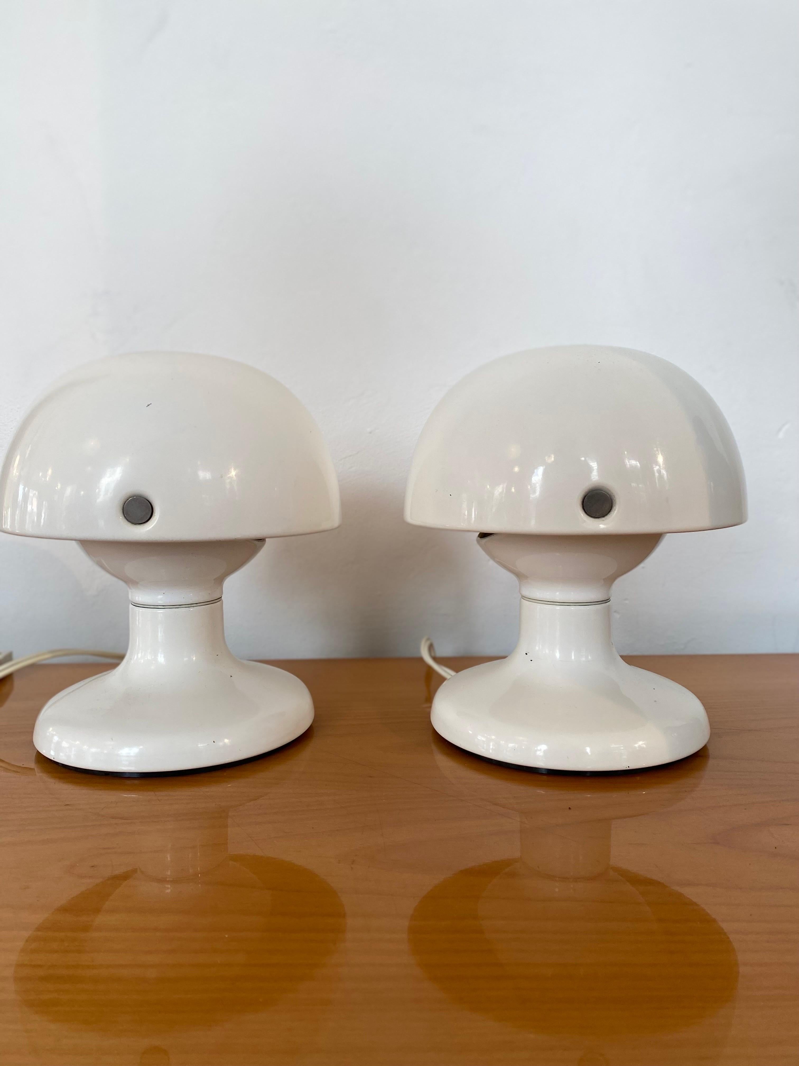 Ensemble de deux lampes de table conçues par Tobia Scarpa -Achille Castiglioni pour Flos 10