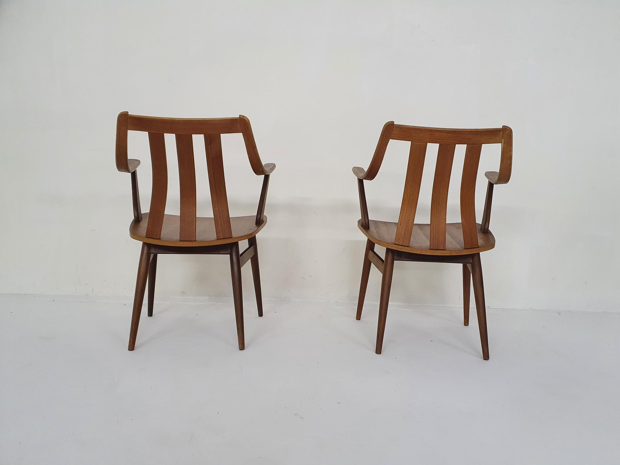 Set of Two Teak Arm Chairs, the Netherlands 1960's In Good Condition For Sale In Amsterdam, NL
