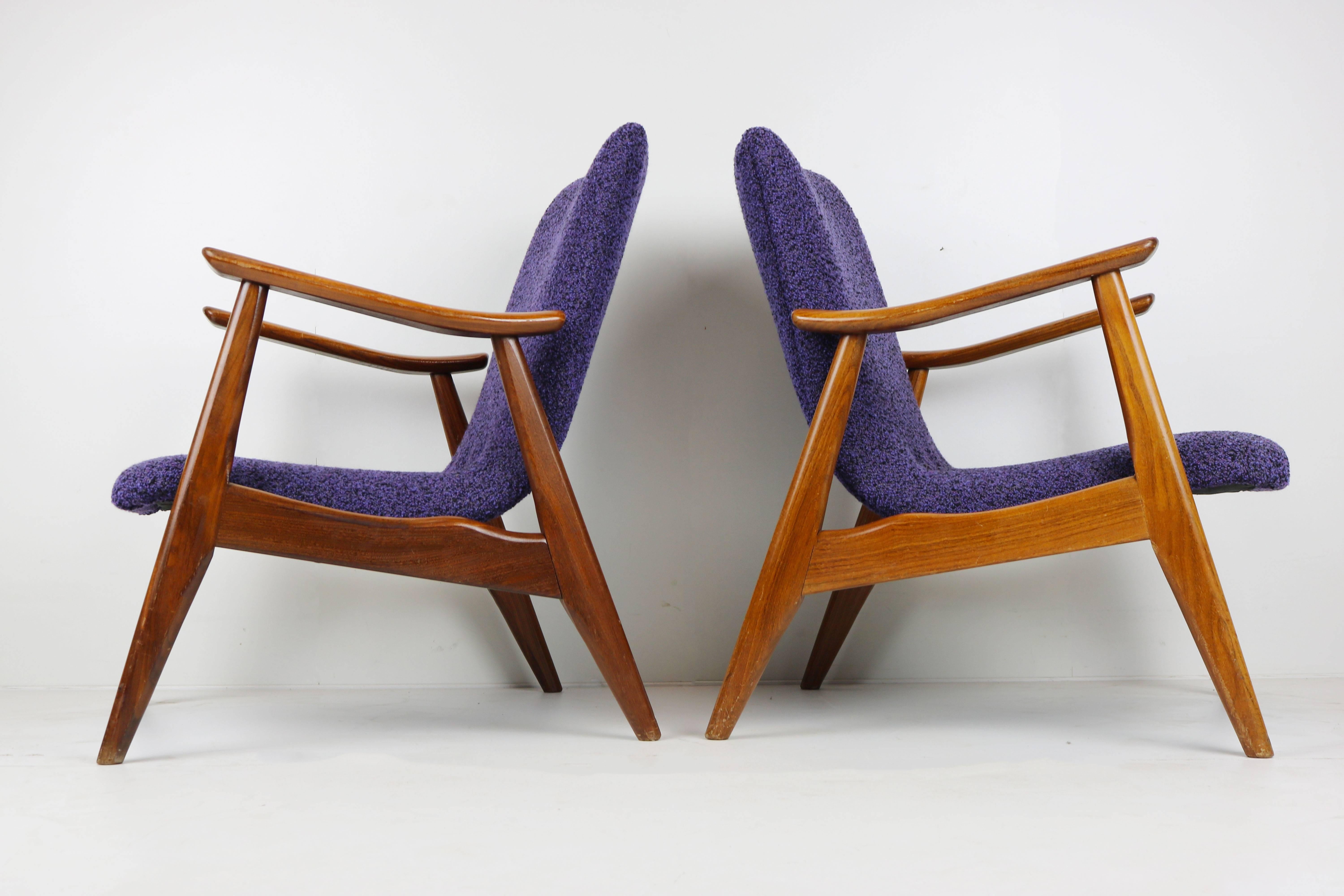 Mid-Century Modern Set of Two Teak Lounge Chairs by Louis Van Teeffelen for Webe 1960 Brown Purple