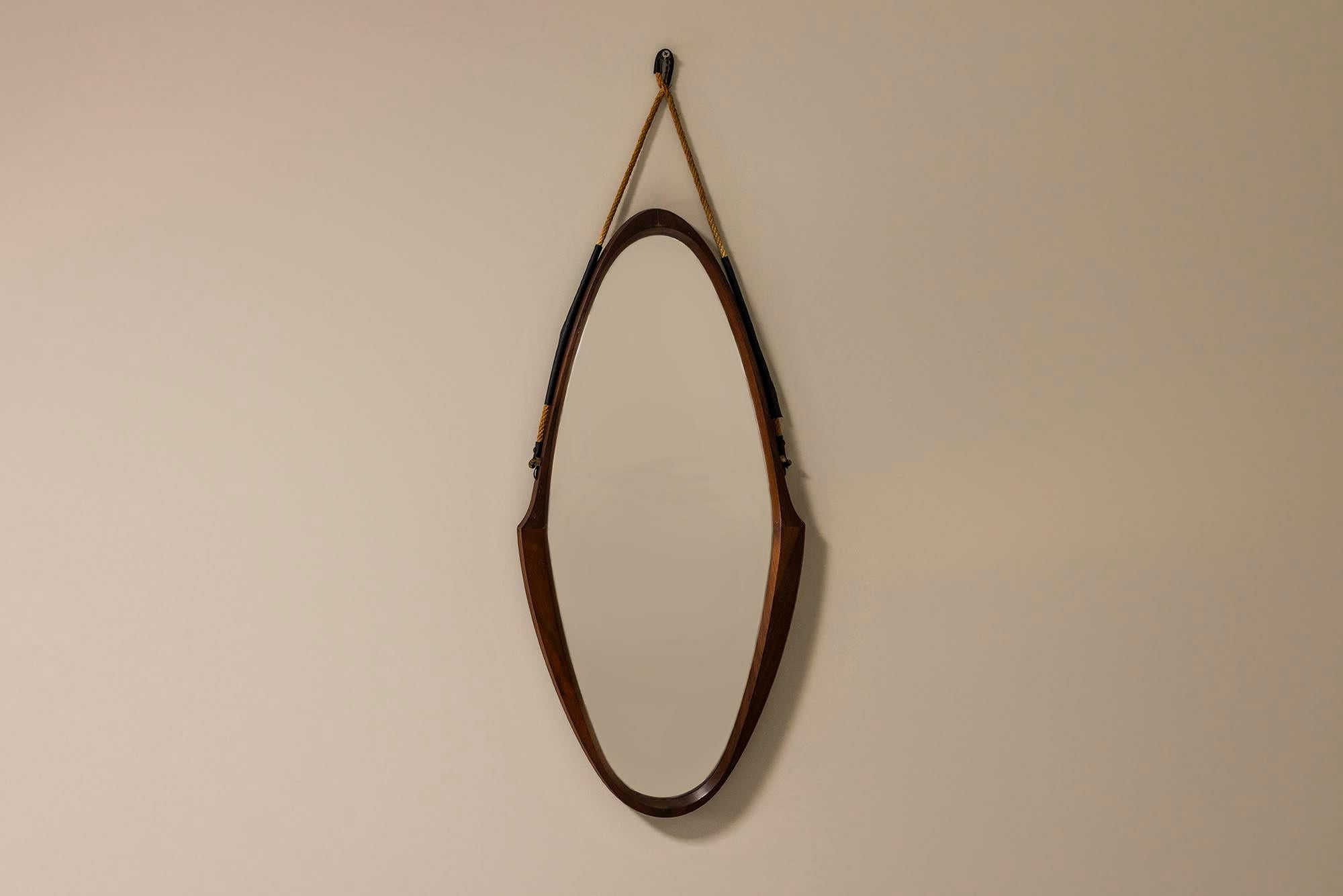 Set of Two Teak Oval-shaped Mirrors, Italy 1970s In Good Condition In Hellouw, NL