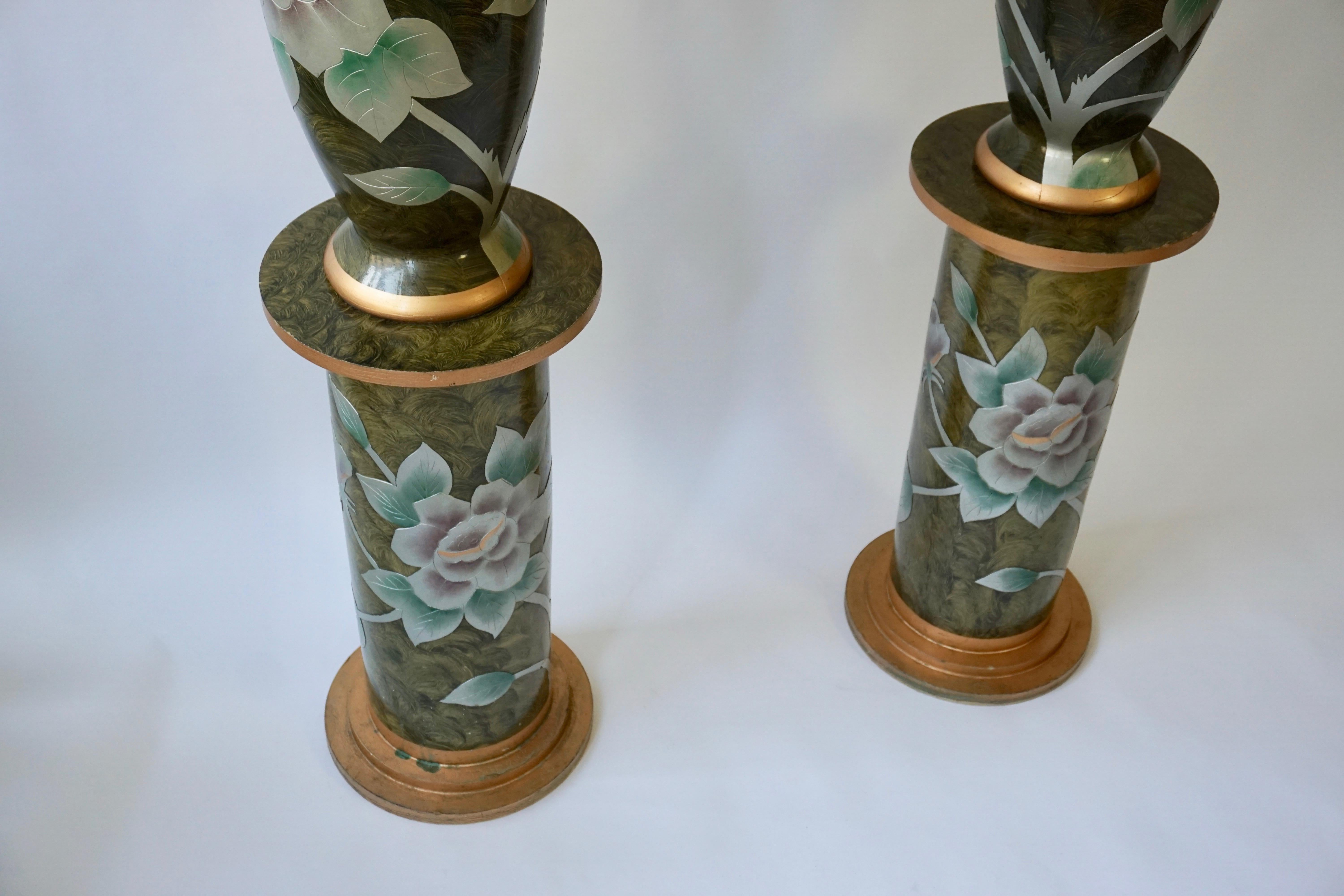 Set aus zwei Terrakotta-Tischlampen auf Säulen im Angebot 2