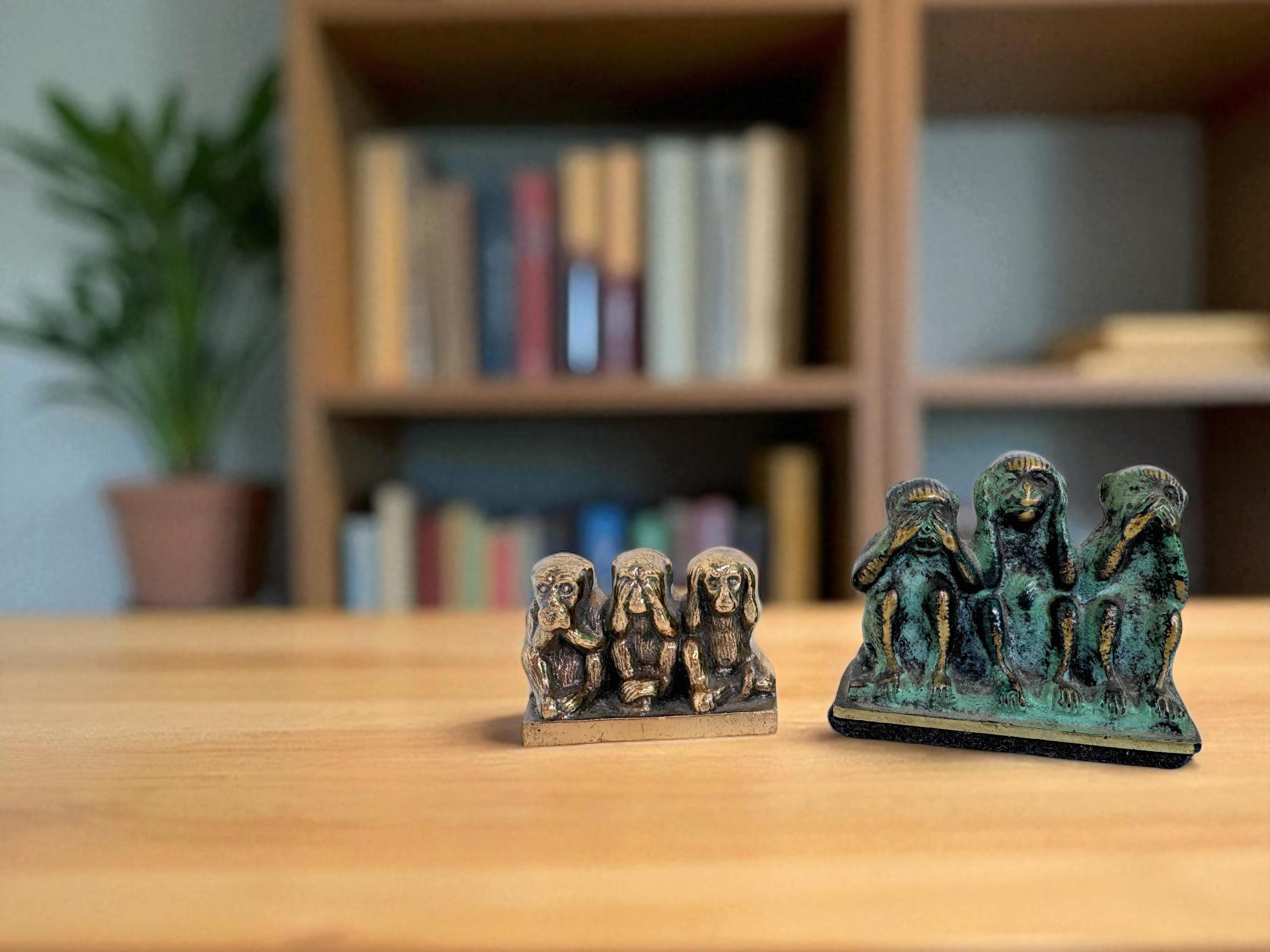 Set di due scimmie in miniatura 