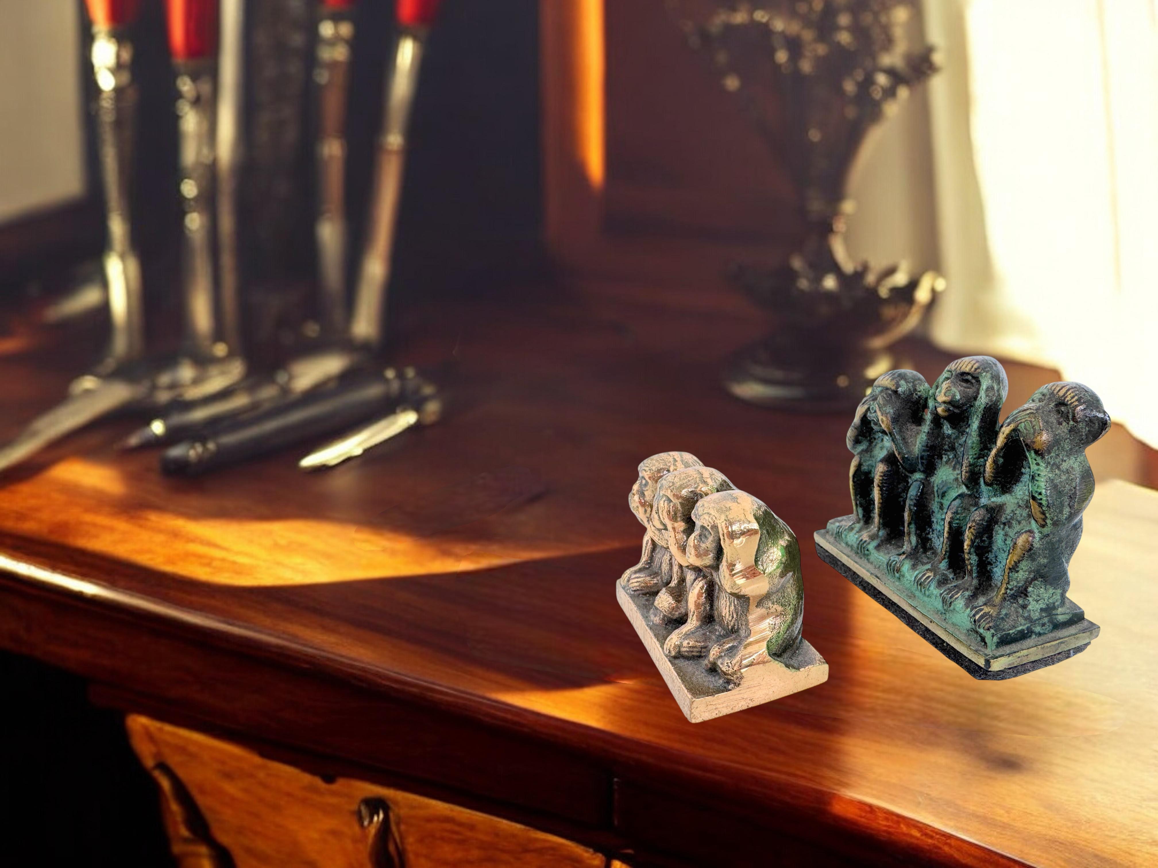 Set di due scimmie in miniatura 