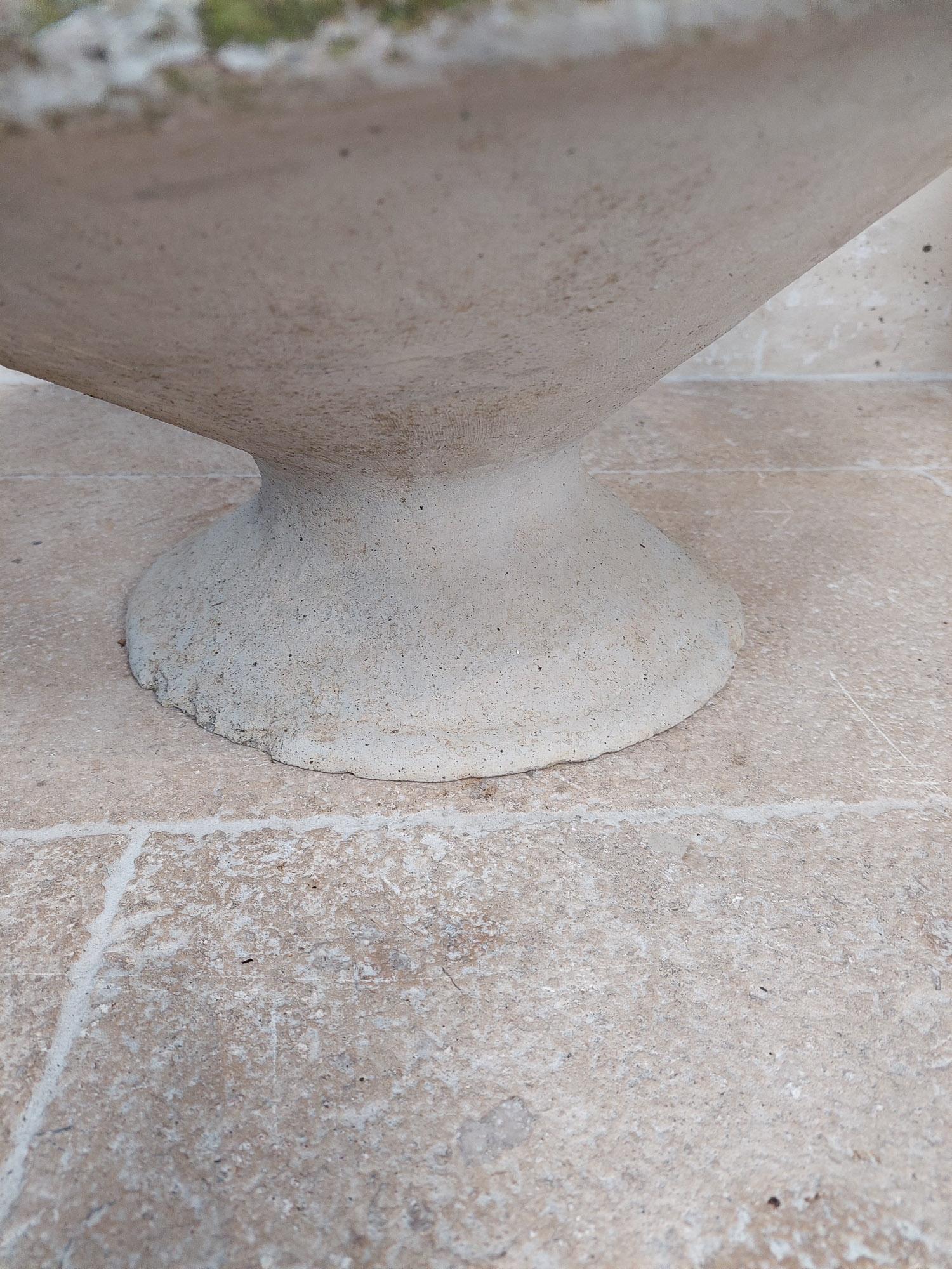 Set of Two Tilted Concrete Planters by the Swiss Architect Willy Guhl 1950s 8