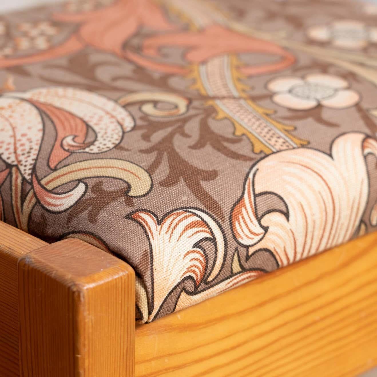Spanish Set of Two Traditional Catalan Pine Stools in Original Fabric, circa 1960 For Sale