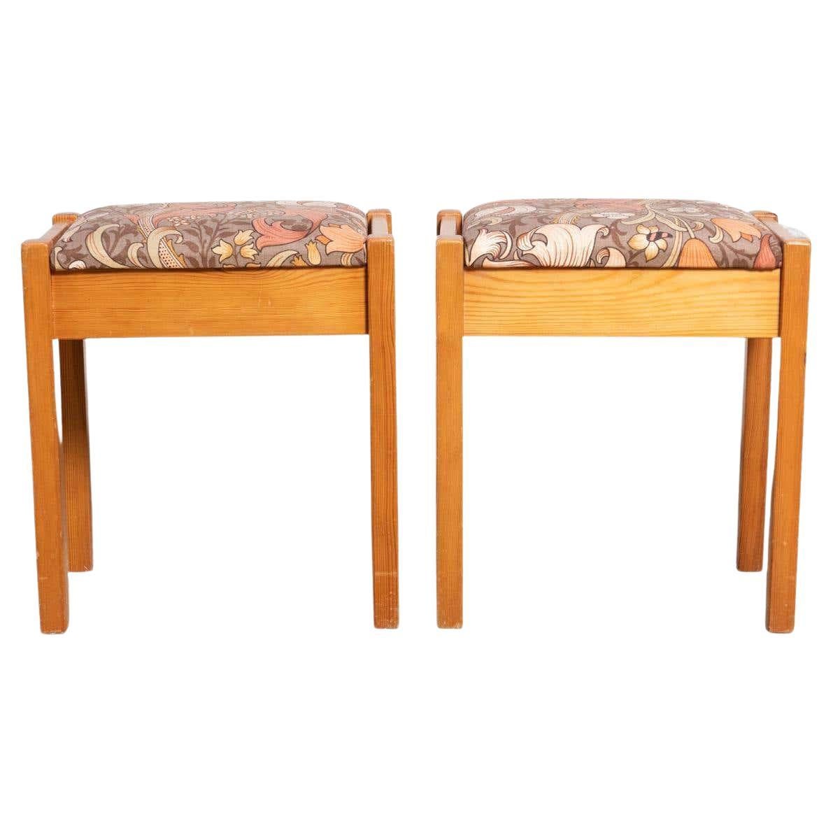 Mid-Century Modern Set of Two Traditional Catalan Pine Stools in Original Fabric, circa 1960 For Sale