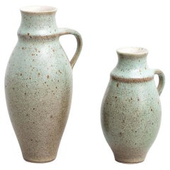 Ensemble de deux vases traditionnels espagnols en céramique vintage, datant d'environ 1950
