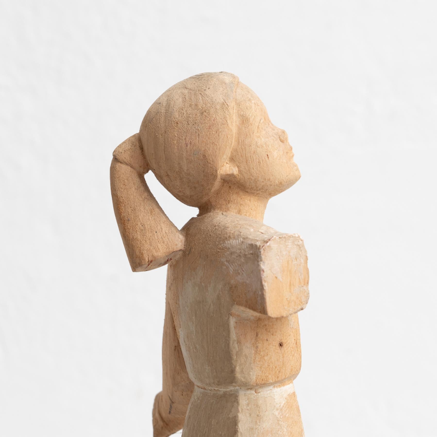 Set di due sculture in legno con schizzo preliminare tornito tradizionale in vendita 3