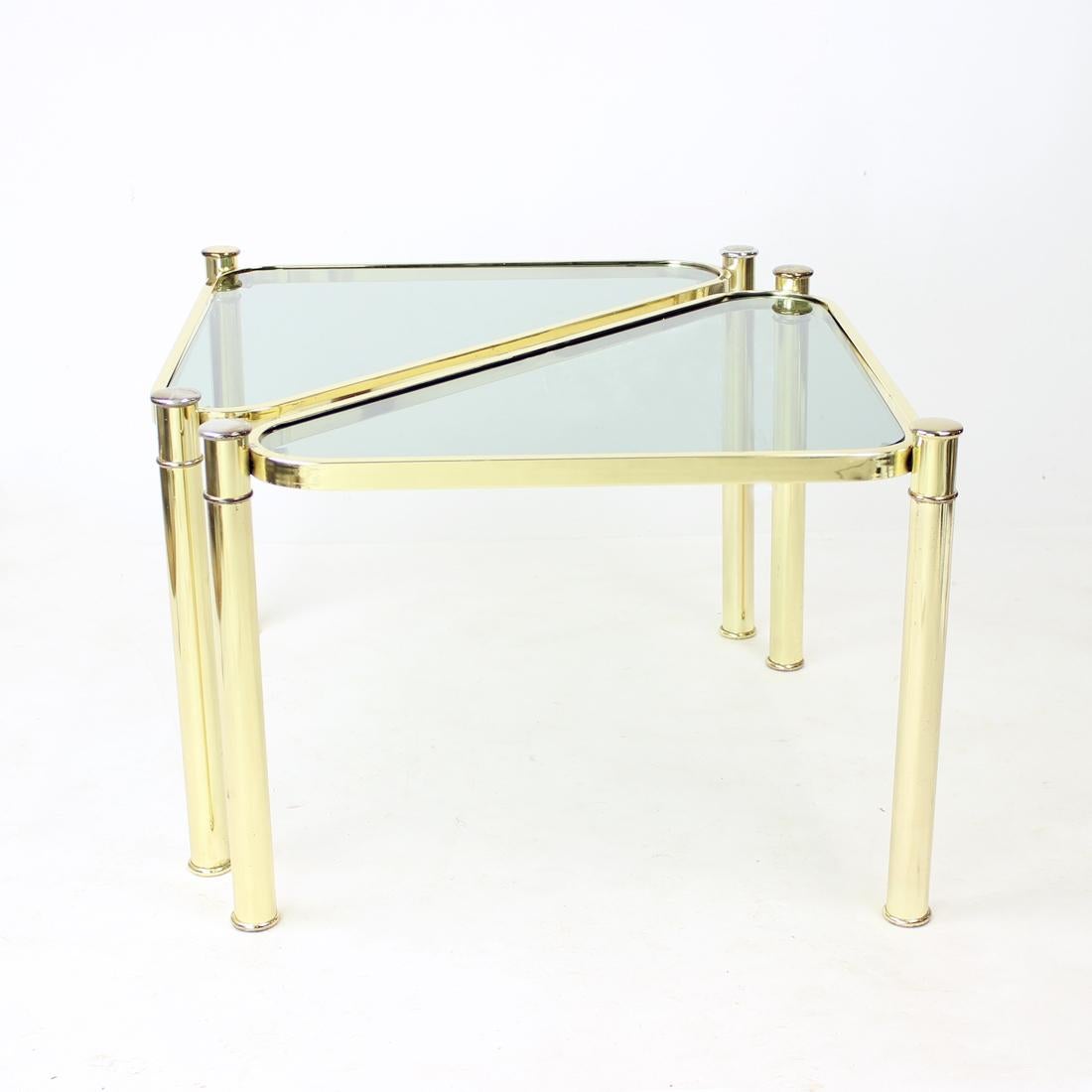 Mid-Century Modern Set Of Two Triangle Brass Side Tables With Glass, Czechoslovakia 1970s For Sale