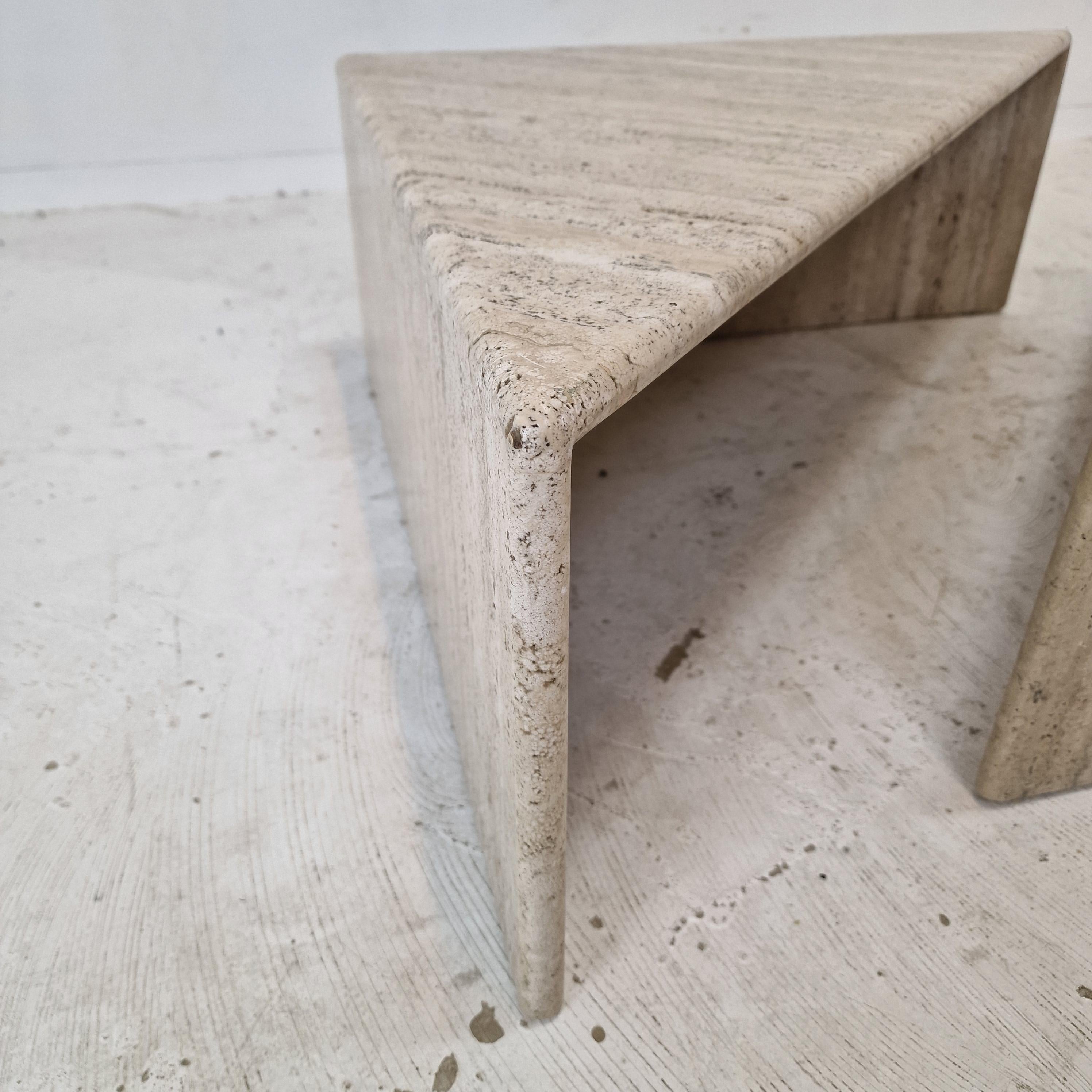 Set of Two Triangle Coffee Tables In Travertine By Up & Up, Italy 1980's For Sale 9