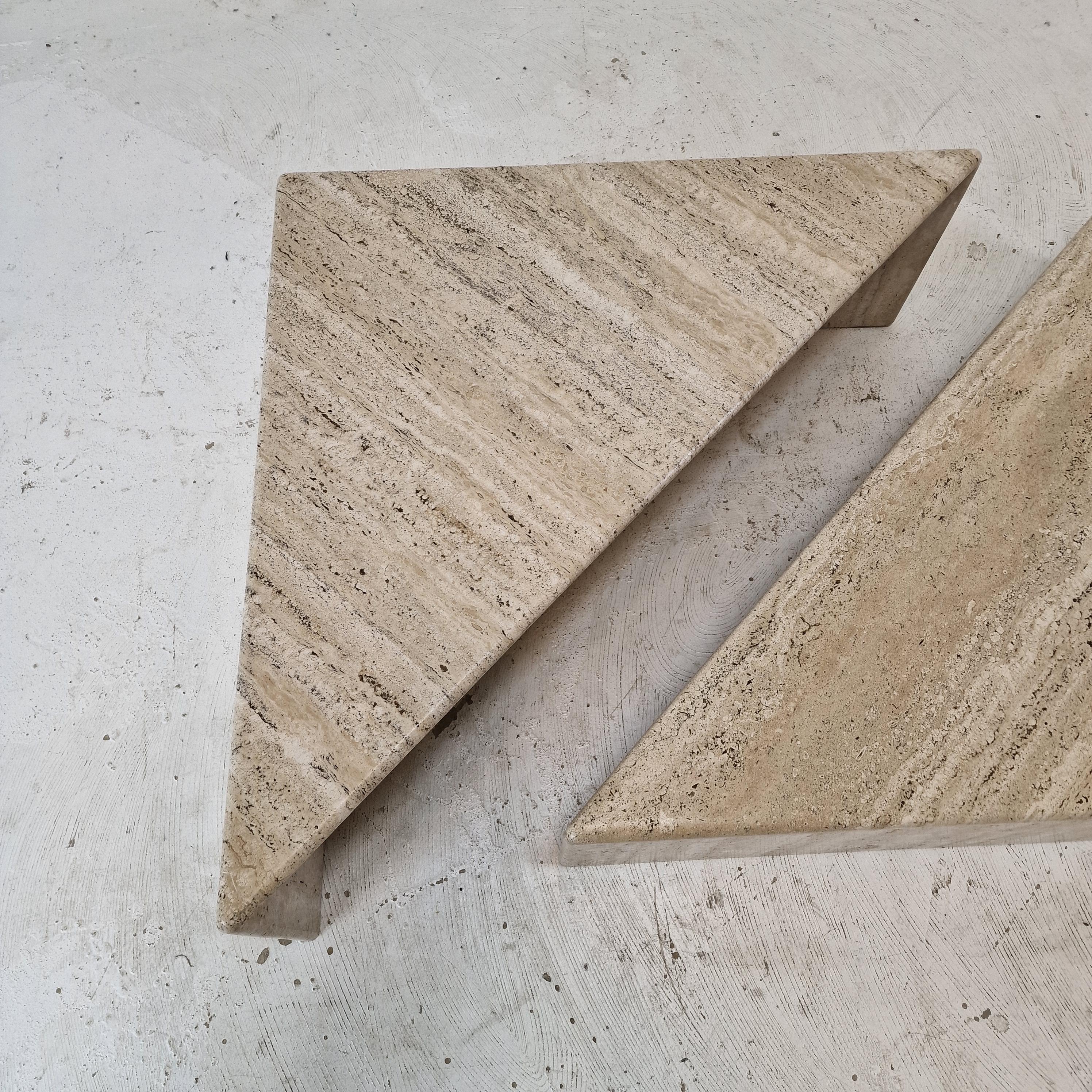 Set of Two Triangle Coffee Tables In Travertine By Up & Up, Italy 1980's For Sale 13
