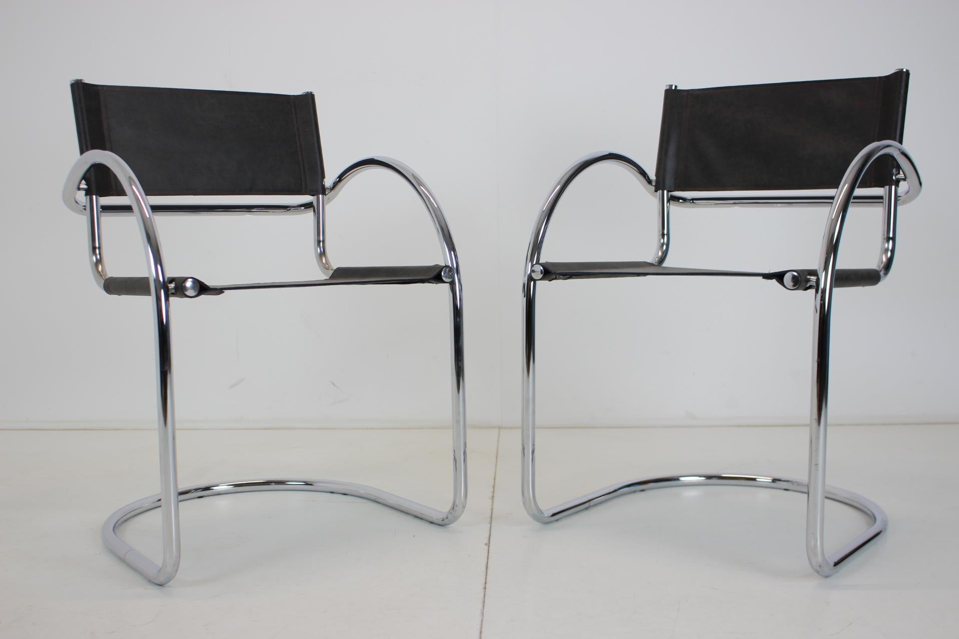 Set of Two Tubular Chrome Armchairs, 1970's In Good Condition In Praha, CZ