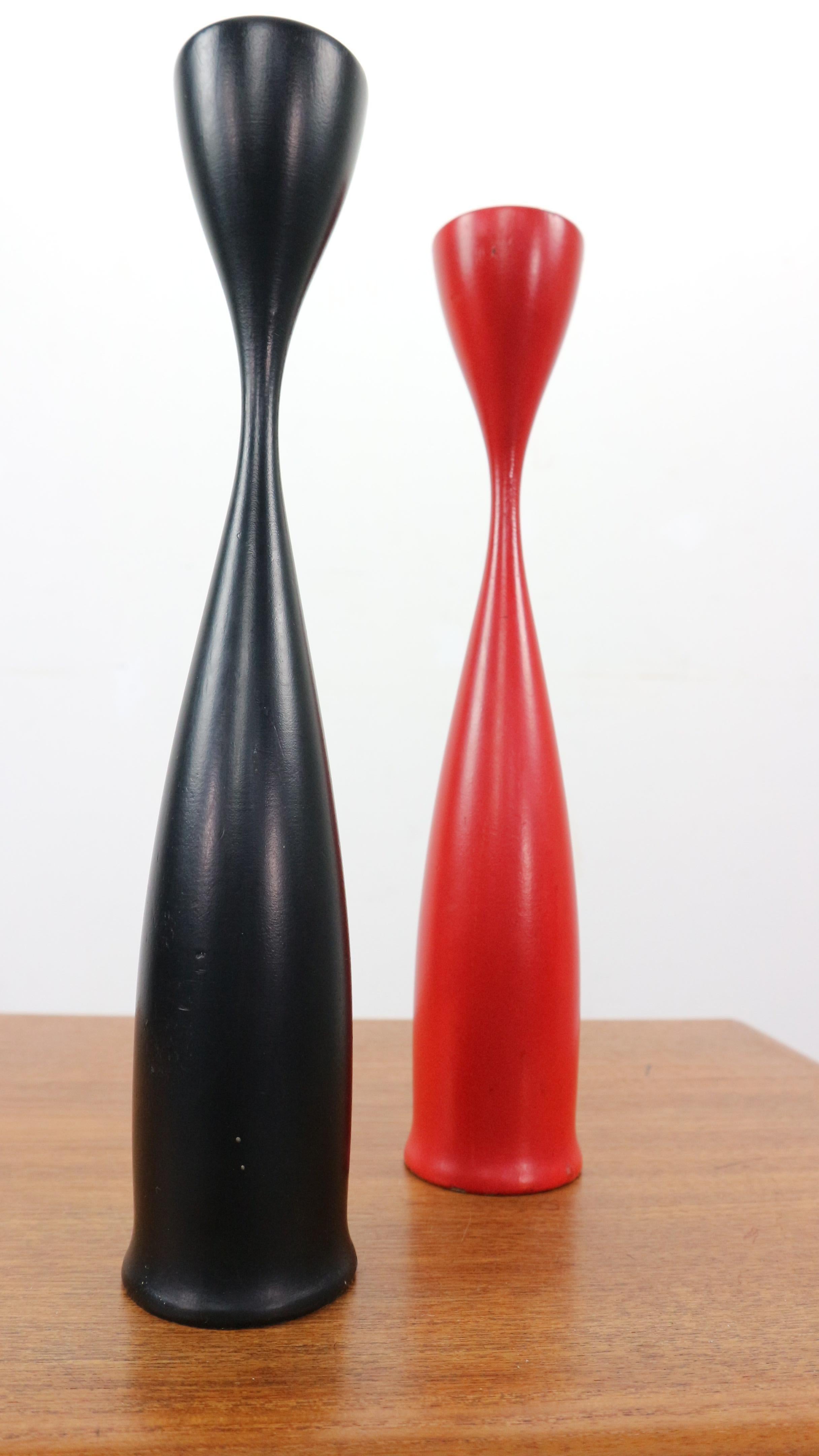 Set of two tulip shaped  Candlesticks made in Sweden, 1960s For Sale 6