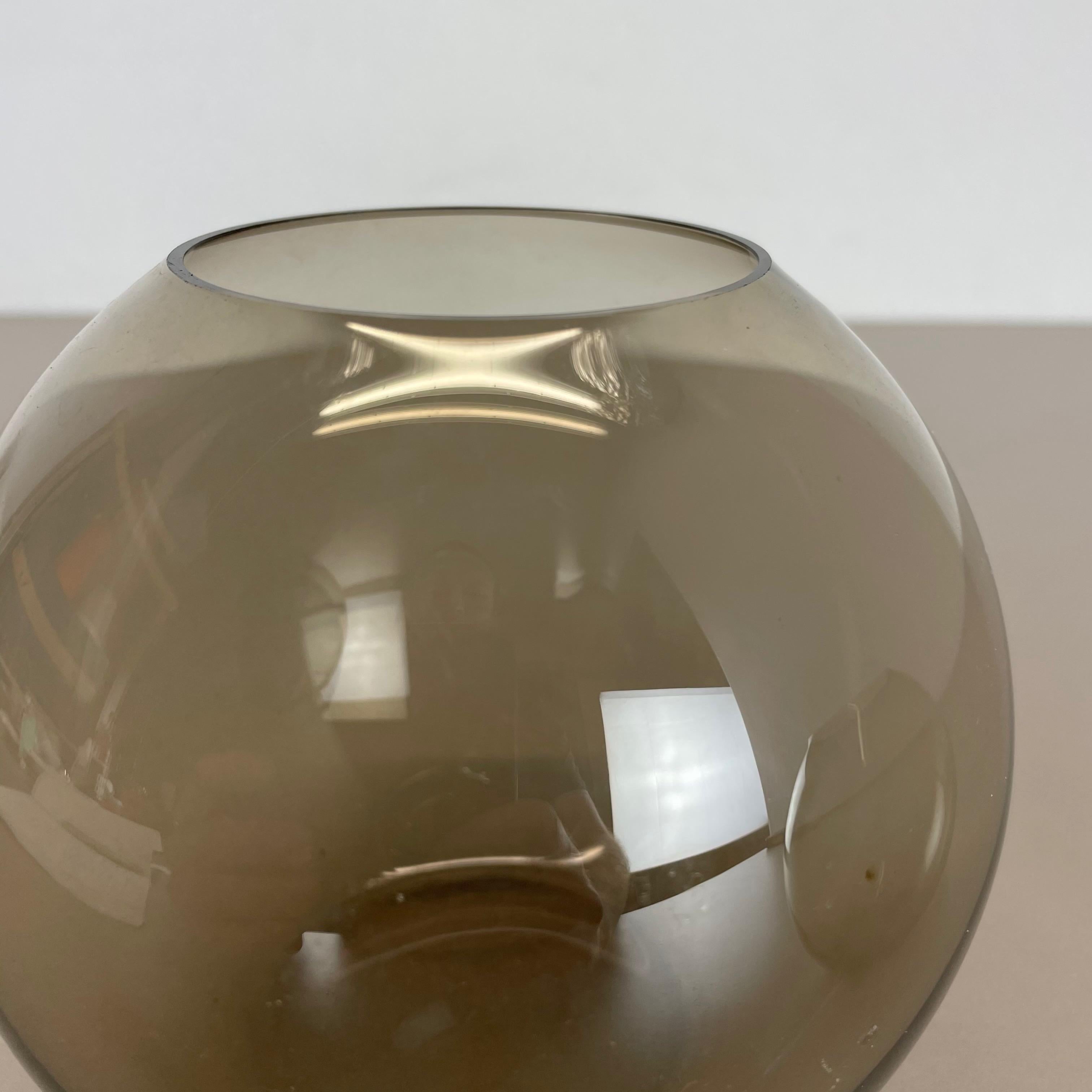 Verre Ensemble de deux vases à boules de turmalin attribué à Wilhelm Wagenfeld WMF, Allemagne, années 1960 en vente