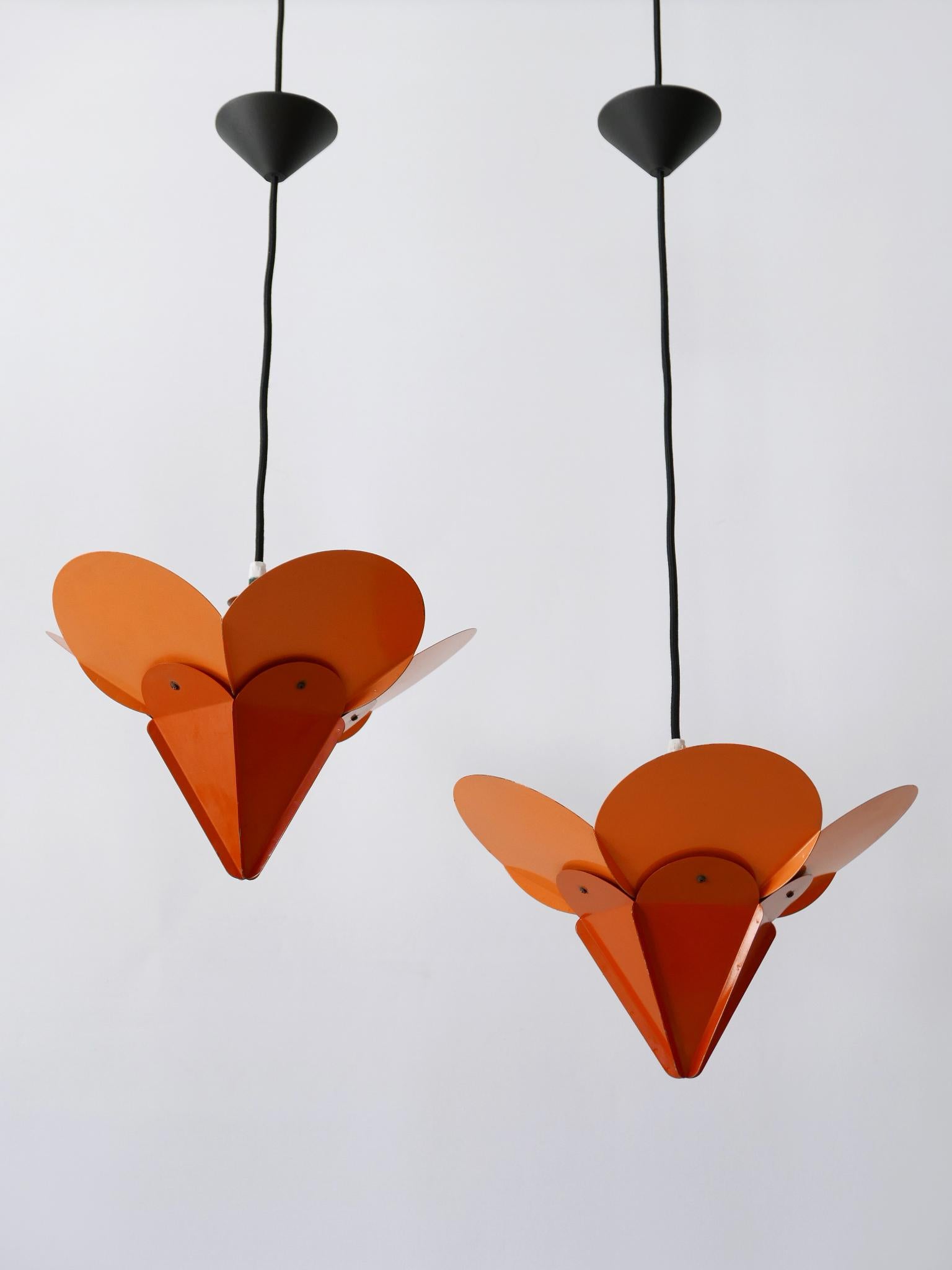 Ensemble de deux lampes suspendues uniques à fleurs Tivoli de Simon Poul Henningsen, 1958 en vente 4