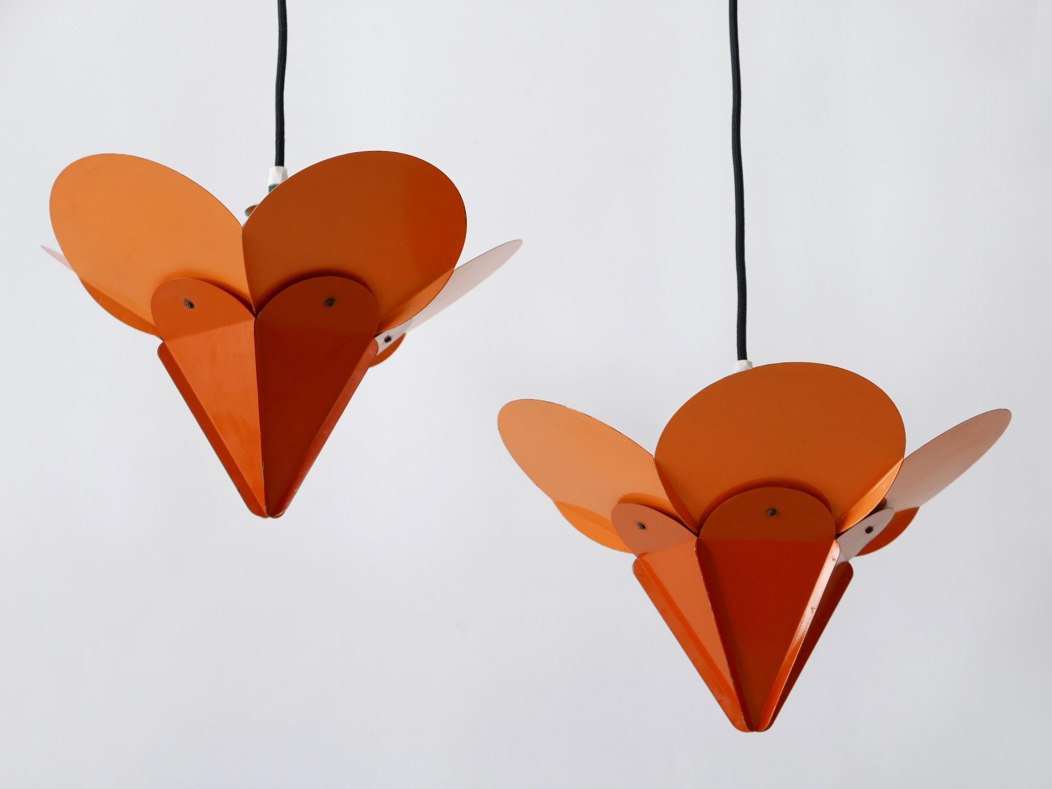 Ensemble de deux lampes suspendues uniques à fleurs Tivoli de Simon Poul Henningsen, 1958 en vente 7