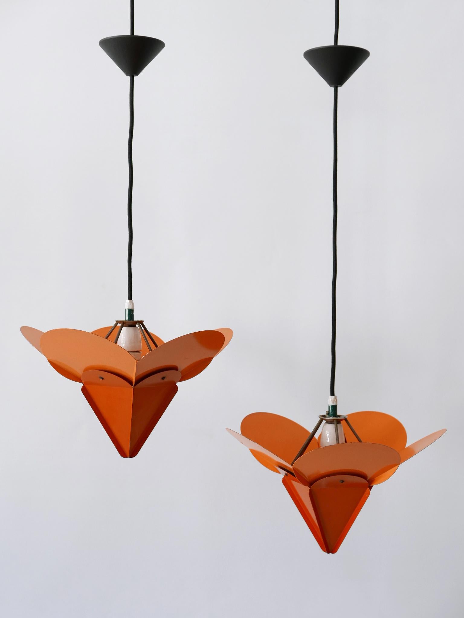 Mid-Century Modern Ensemble de deux lampes suspendues uniques à fleurs Tivoli de Simon Poul Henningsen, 1958 en vente
