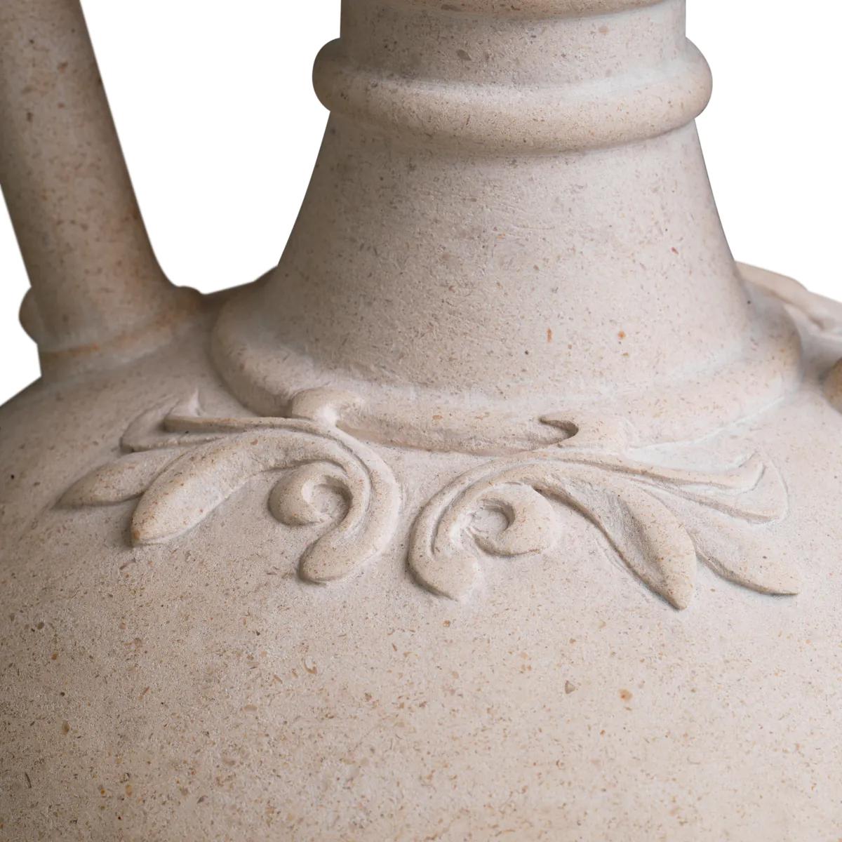 Arenaria Set di due vasi in pietra arenaria Finitura - Oggetto decorativo scultoreo in vendita