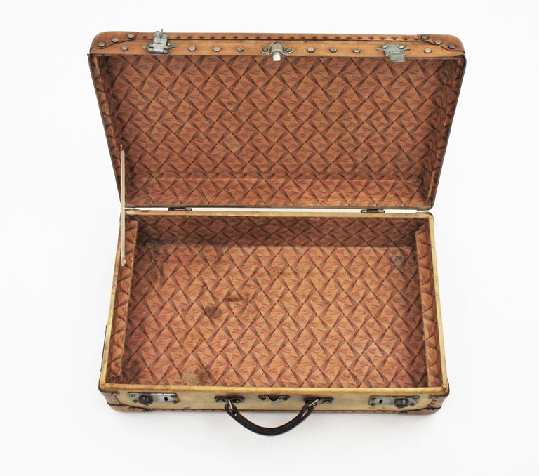 Unmatching Pair of French Suitcases in Vellum and Leather For Sale at
