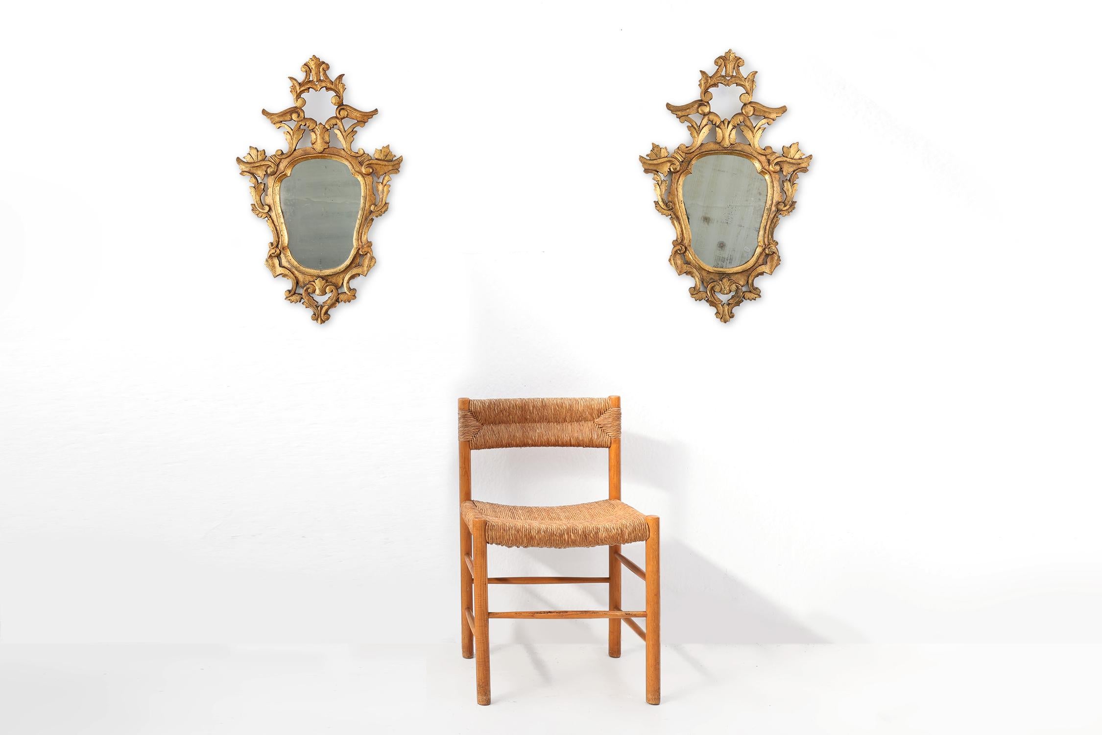 Hand-Carved Set of two Venetian Rococo giltwood mirrors, ca. 1850 Italy For Sale