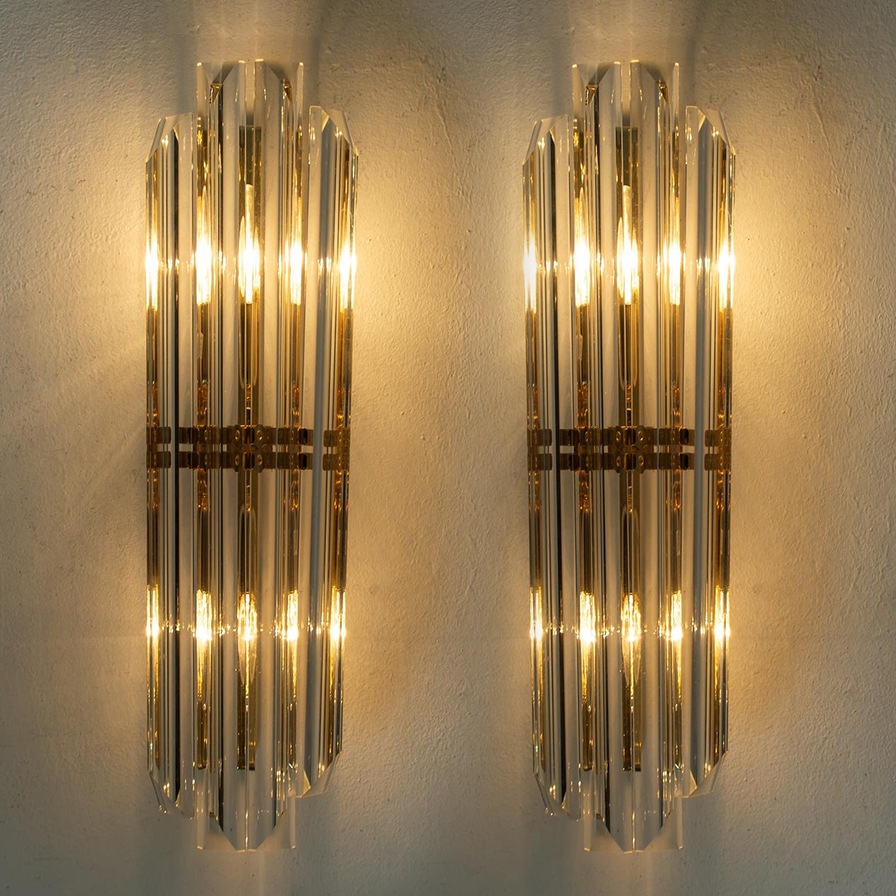 Art Deco Set of Two Venini Style Murano Glass and Gilt Brass Sconces, Italy