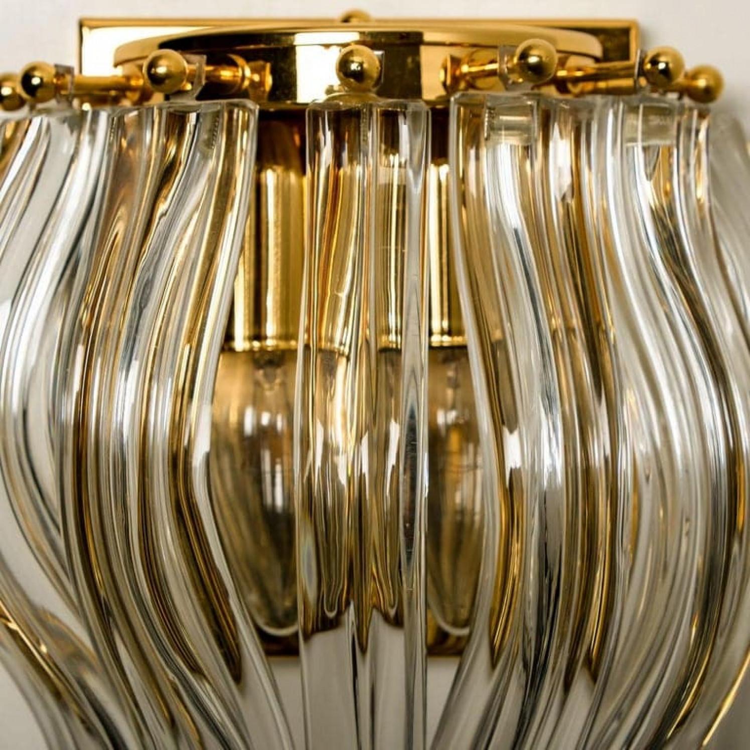 Austriaco Set di due sconsigliere in vetro di Murano e ottone dorato in stile Venini, Italia in vendita