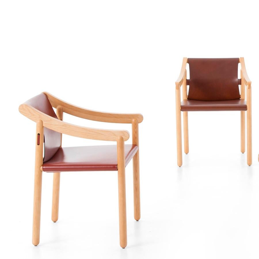 Mid-Century Modern Set of Two Vico Magistretti 905 Armchairs by Cassina For Sale