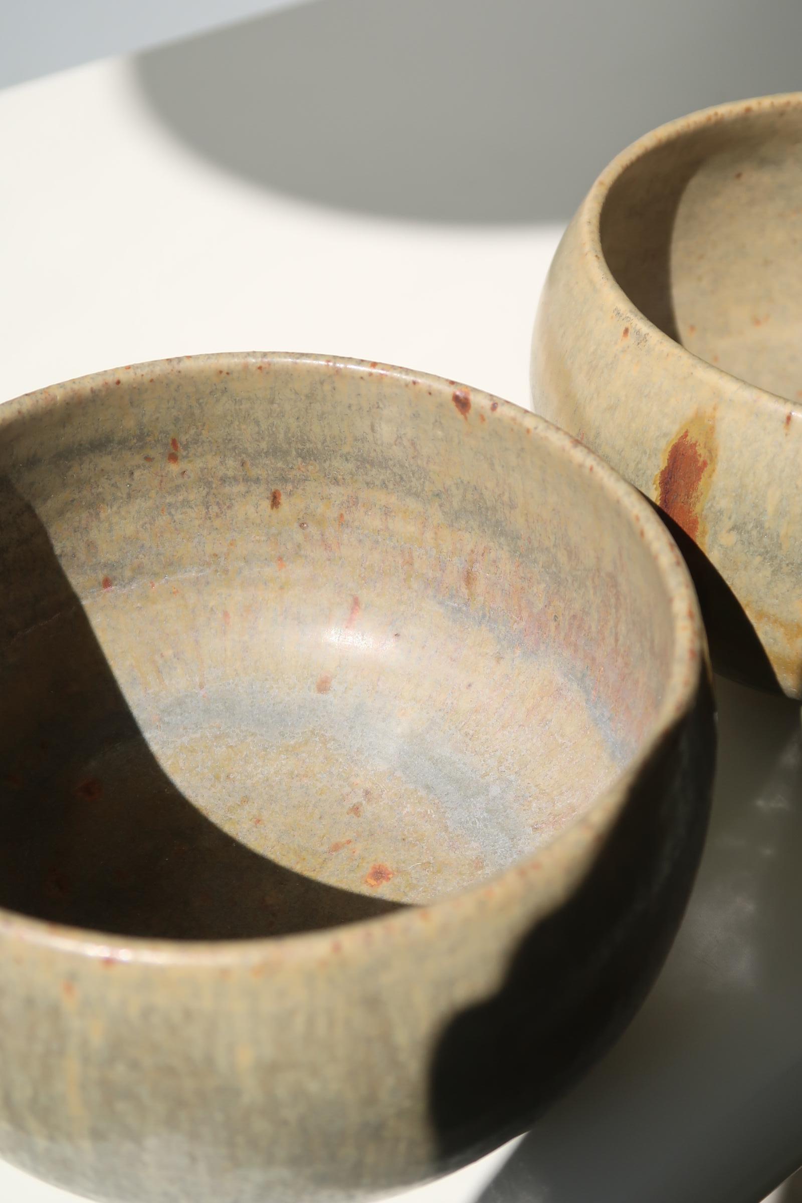 Set of Two Vintage Anne and Peter Stougaard Bornholm Danish Glazed Ceramic Bowls For Sale 1