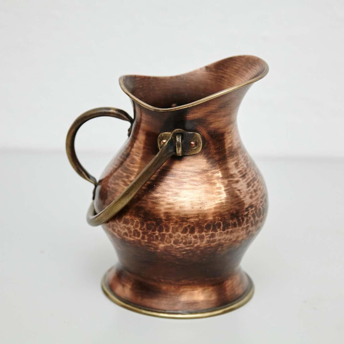 Ottone Set di due secchi vintage in ottone per carbone, circa 1950 in vendita