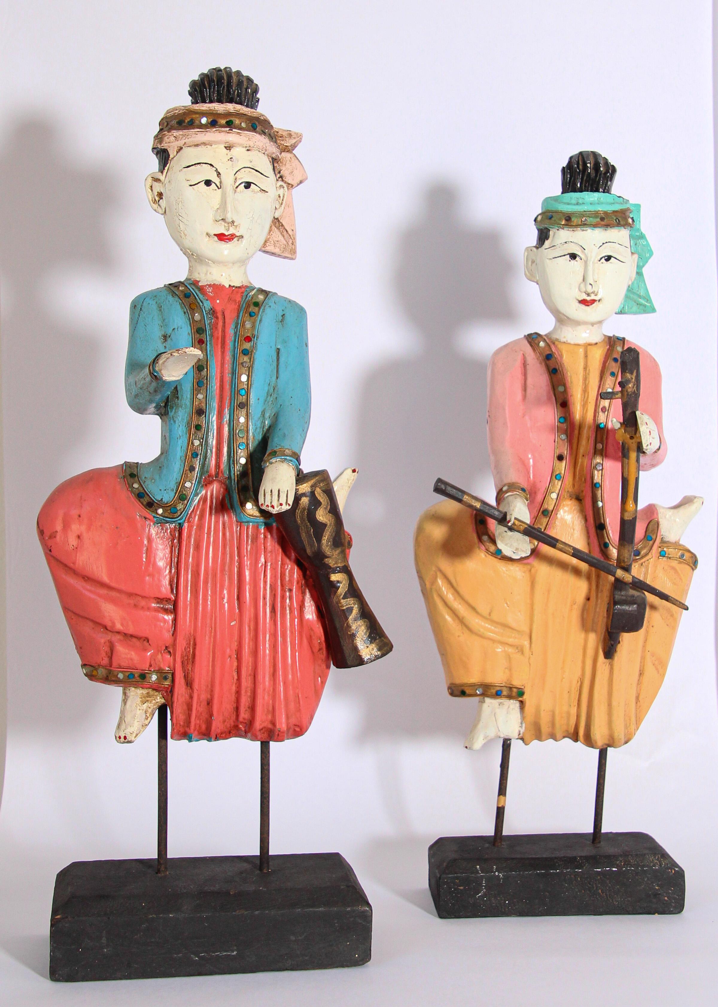 Set of Two Vintage Carved Wood Thai Musicians Sculptures on Stand 8