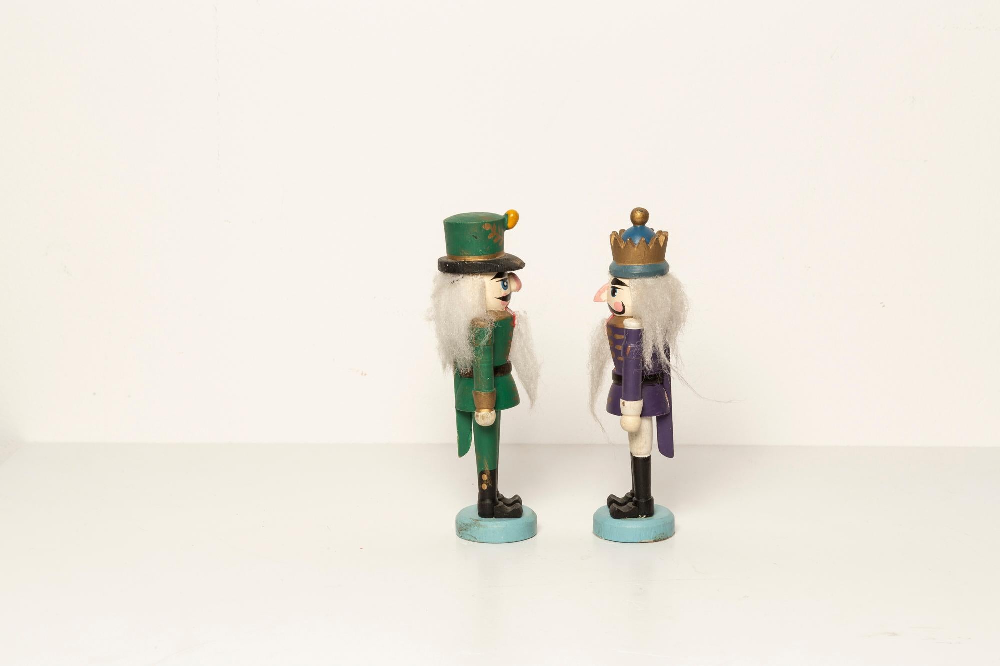 Set of Two Vintage Christmas Small Nutcrackers, Wood, Erzgebirge, Germany, 1970 In Good Condition For Sale In 05-080 Hornowek, PL