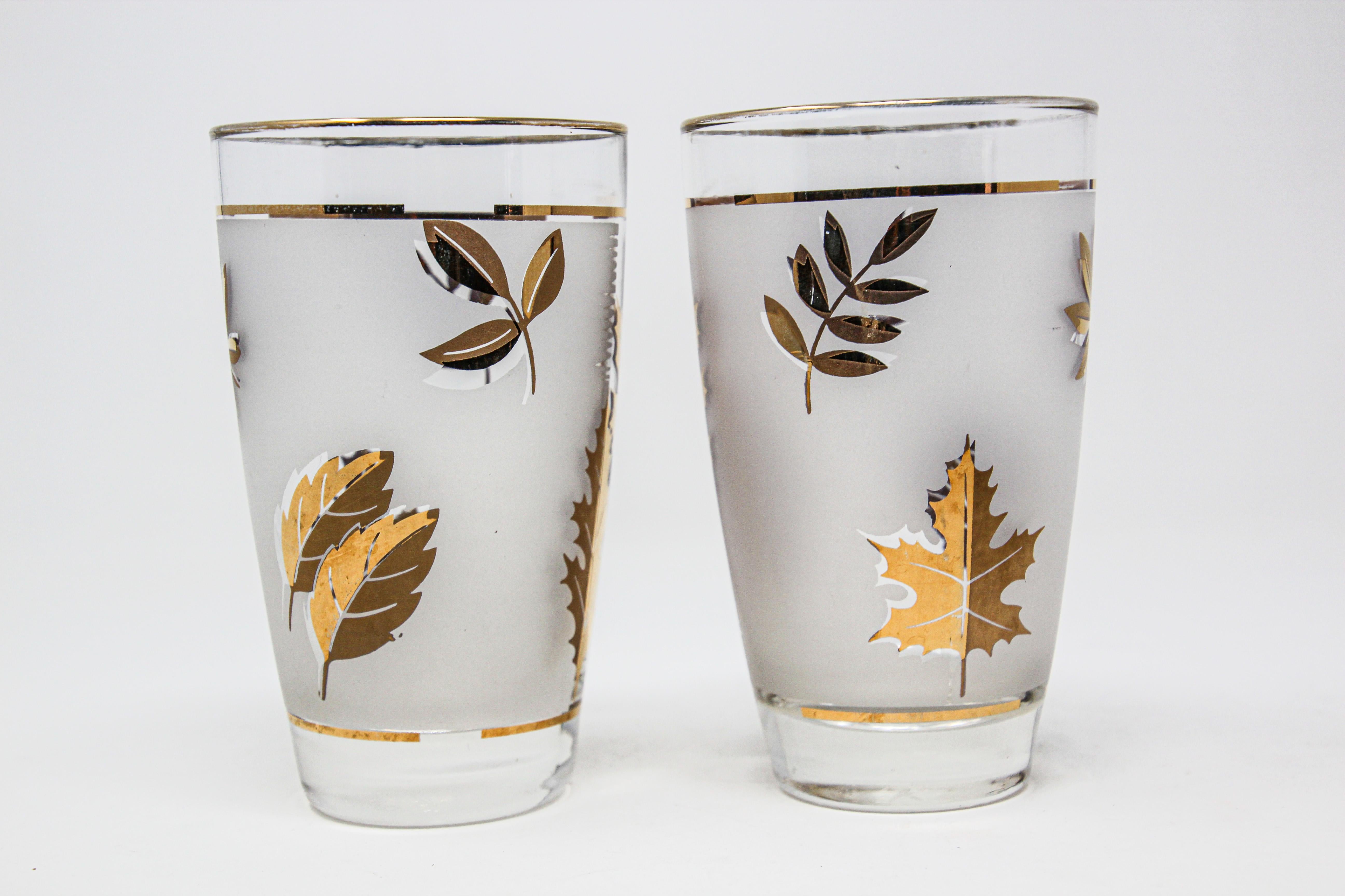 Set of Two Vintage Cocktail Glasses by Libbey For Sale 8