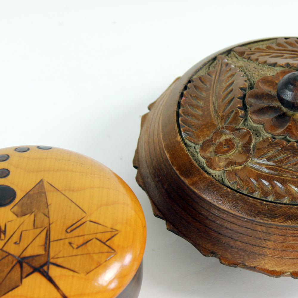 Folk Art Set of Two Vintage Handcrafted Bowls in Wood, Czechoslovakia, 1960s For Sale