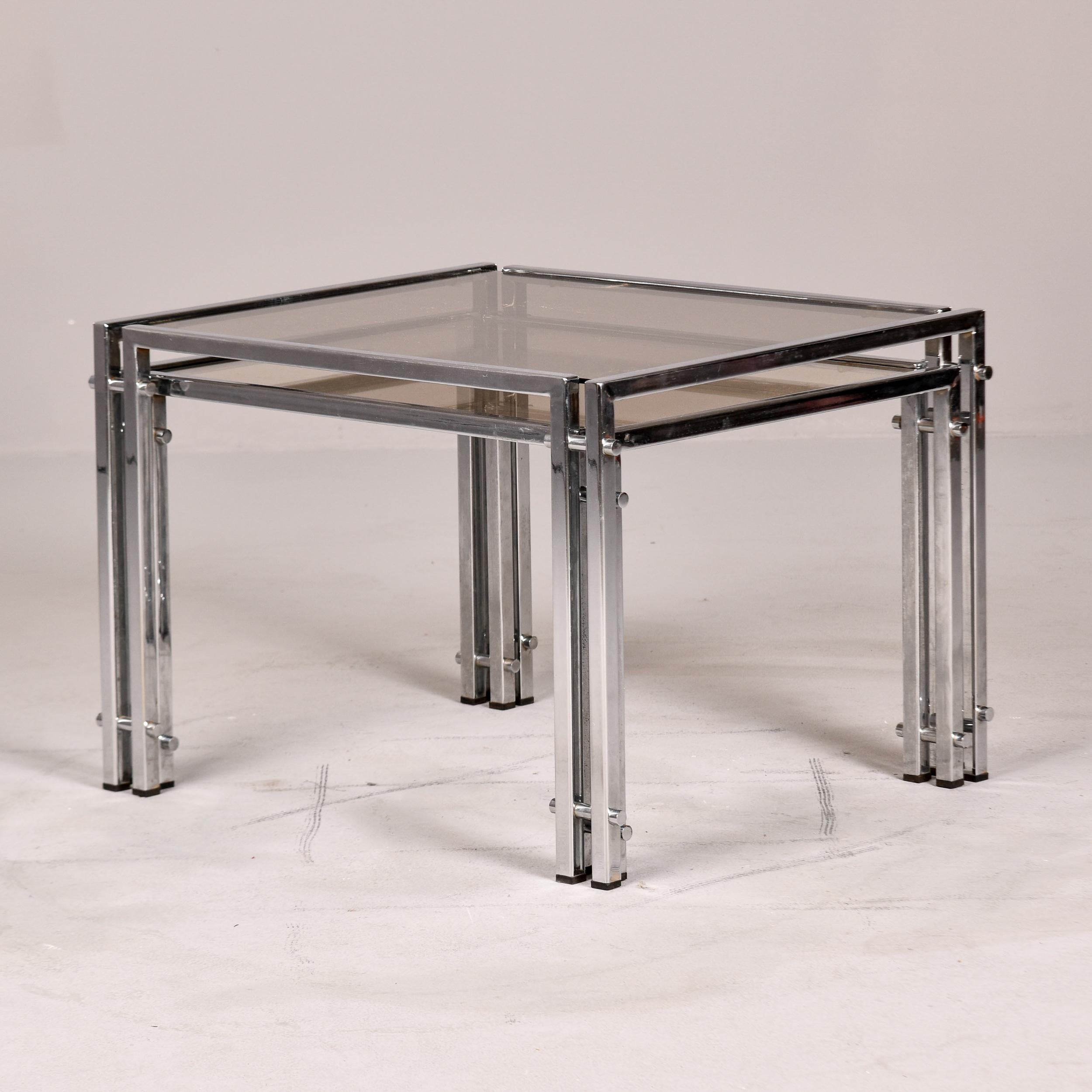 Set of Two Vintage Nesting Tables with Chrome Frames and Pale Smoke Glass Tops For Sale 2