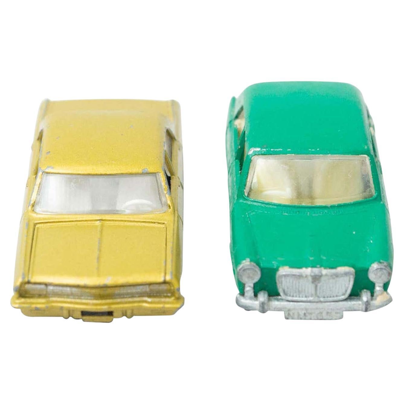 Ensemble de deux jouets Vintage Opel MatchBox Car, circa 1960 en vente