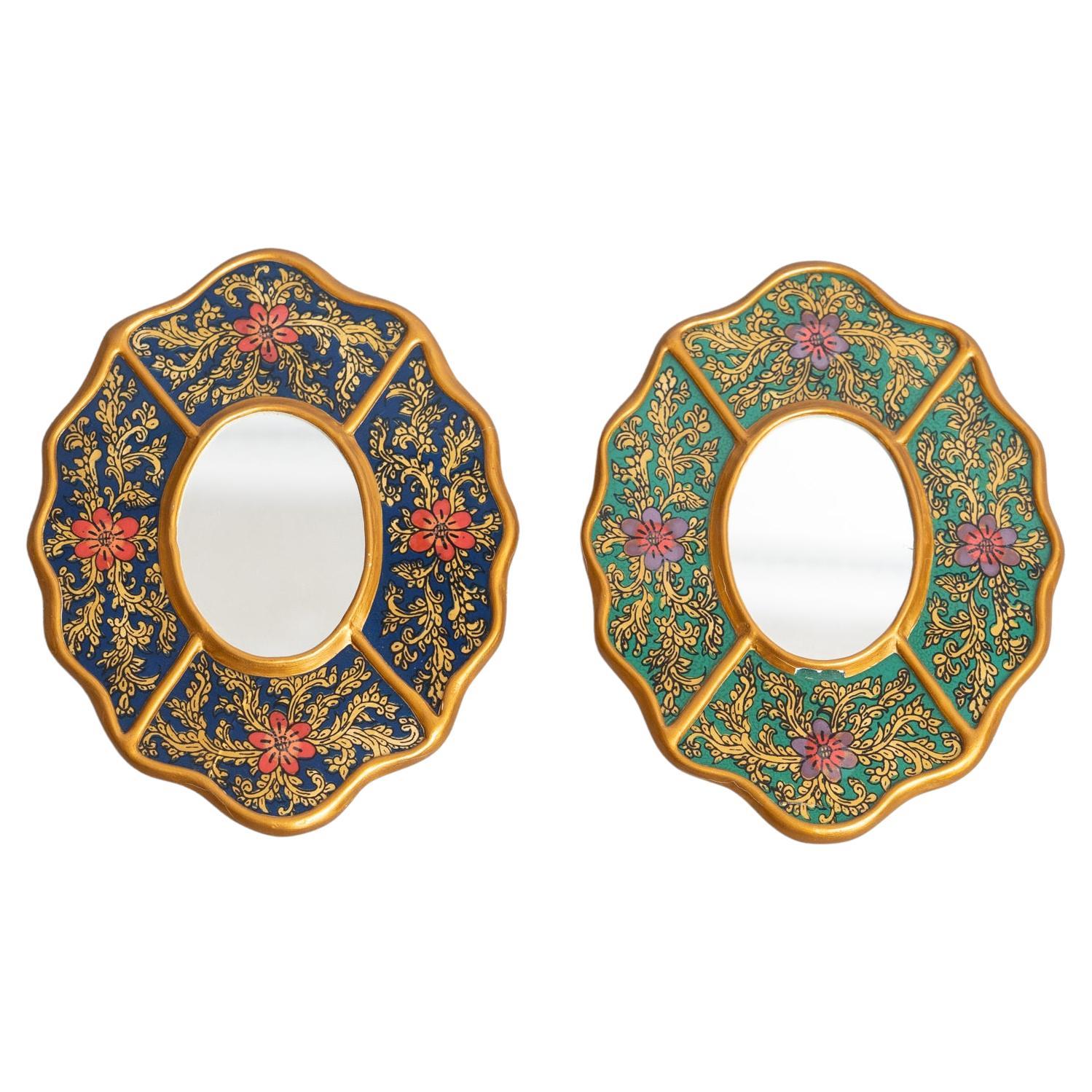 Ensemble de deux miroirs muraux péruviens vintage du milieu du siècle en bois peints à la main