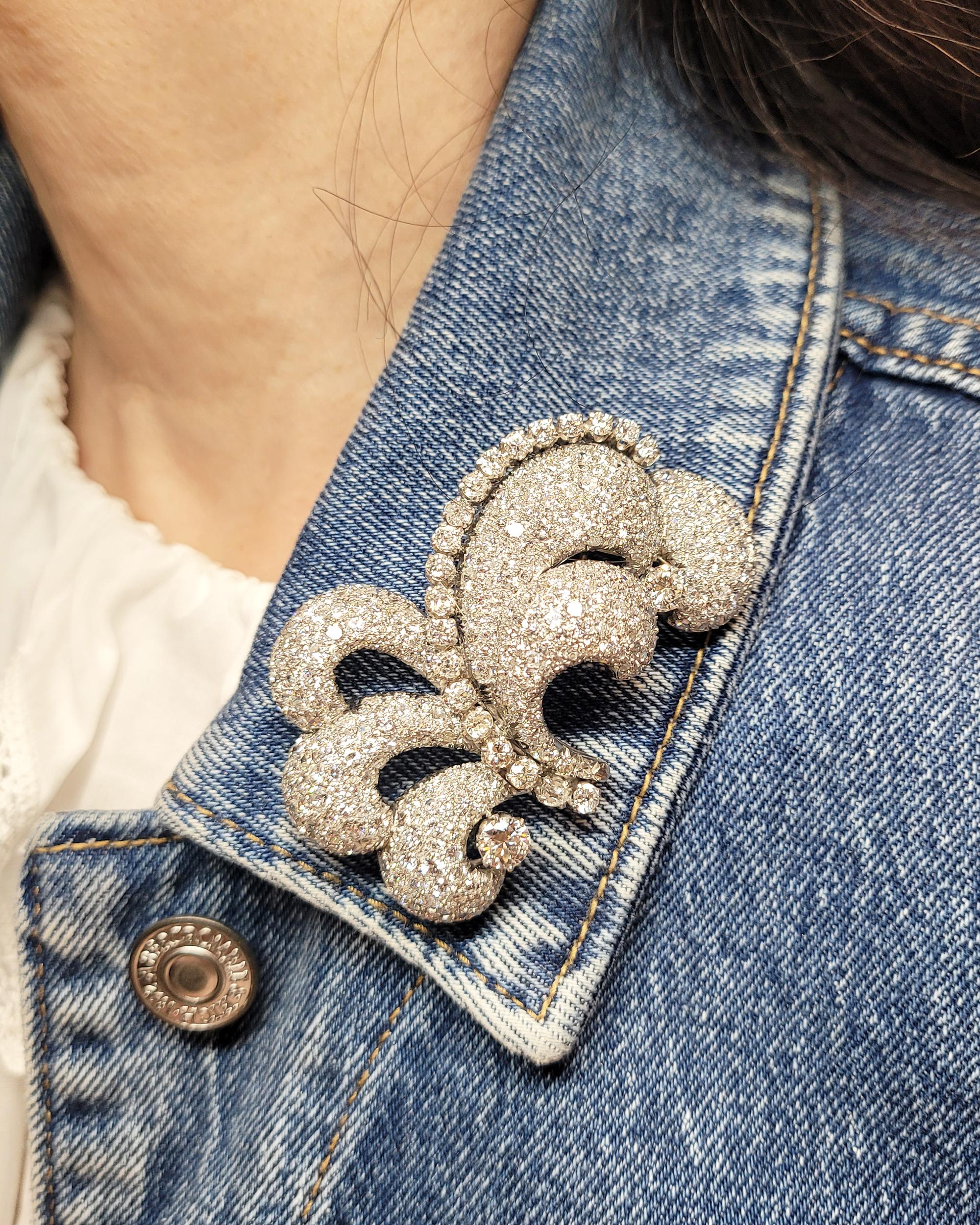 da uomo o donna Set di due spille vintage in platino e diamanti in vendita