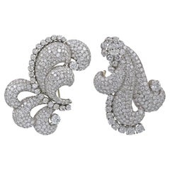 Set di due spille vintage in platino e diamanti