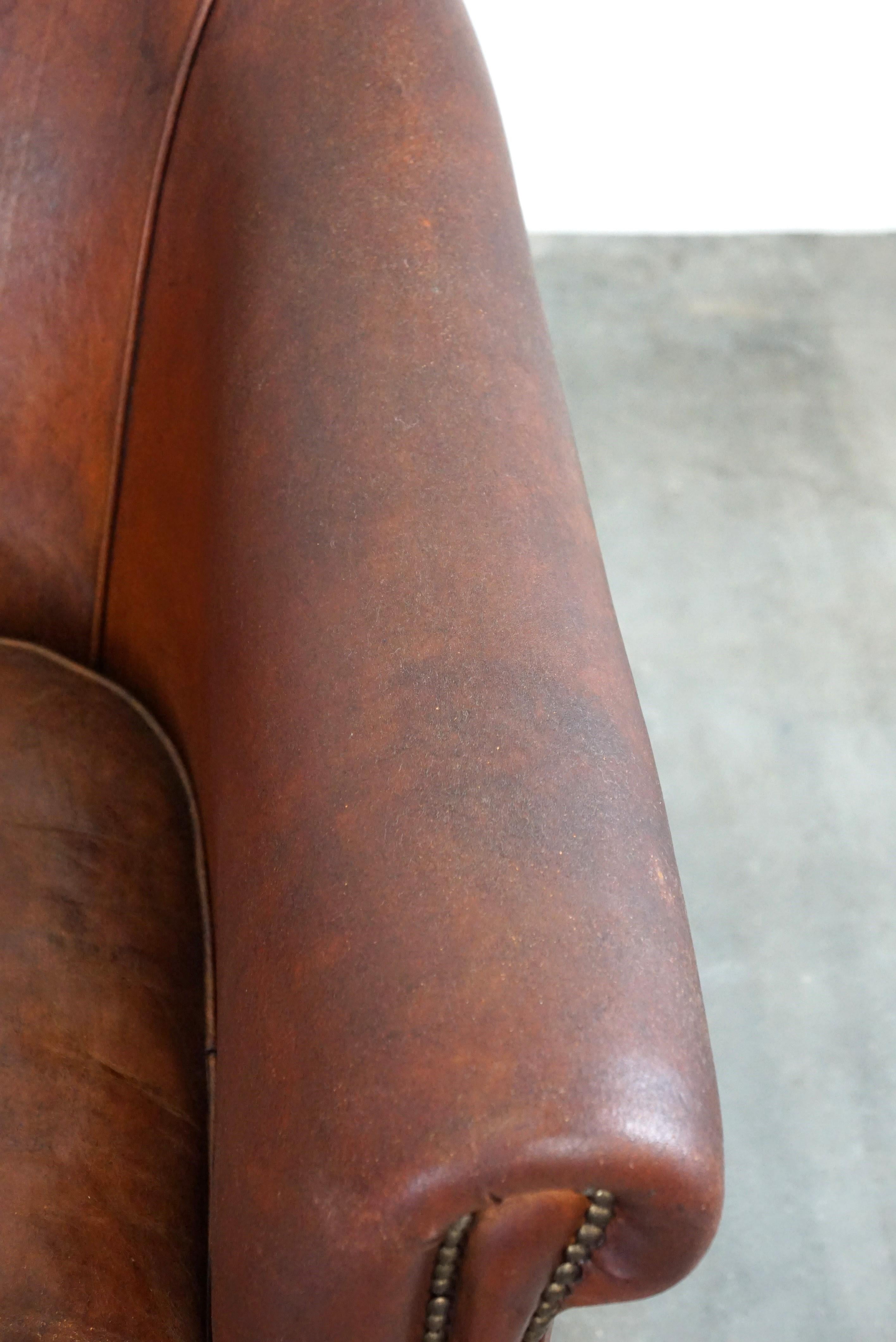 Ensemble de deux fauteuils club vintage en cuir de mouton au caractère robuste 1