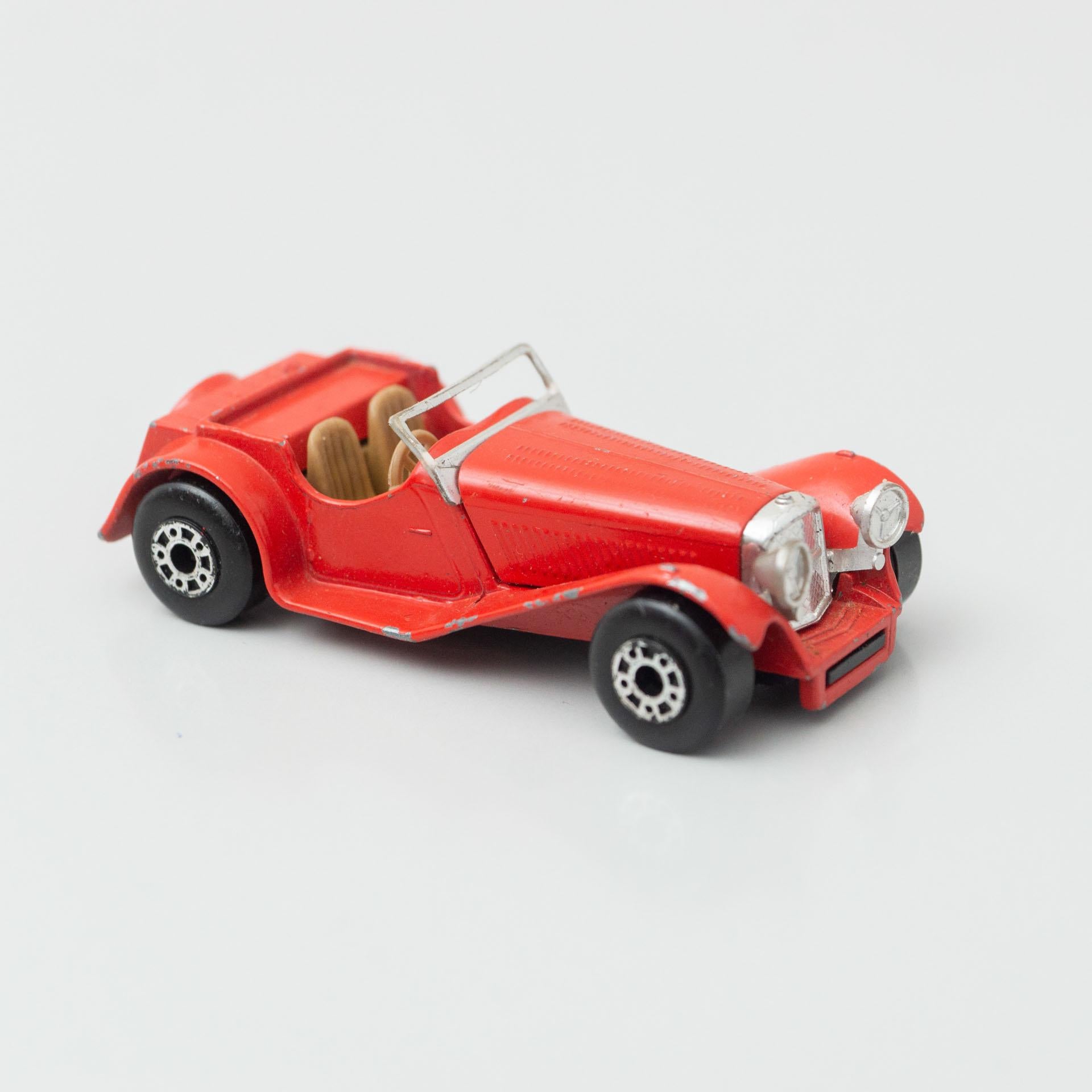 Satz von zwei Vintage Ssico Jaguar Match Box Auto Spielzeug, circa 1960 im Angebot 6