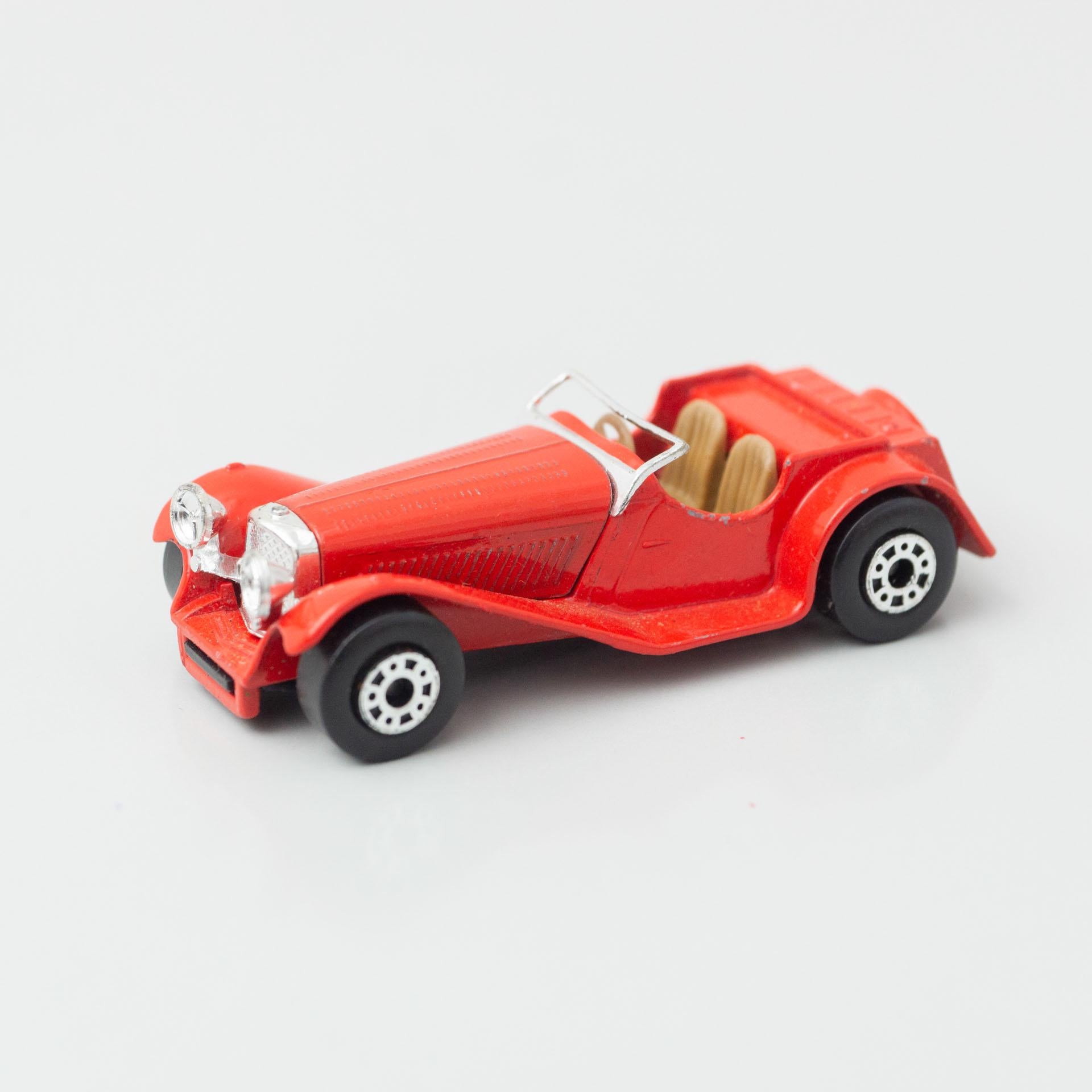 Satz von zwei Vintage Ssico Jaguar Match Box Auto Spielzeug, circa 1960 im Angebot 9