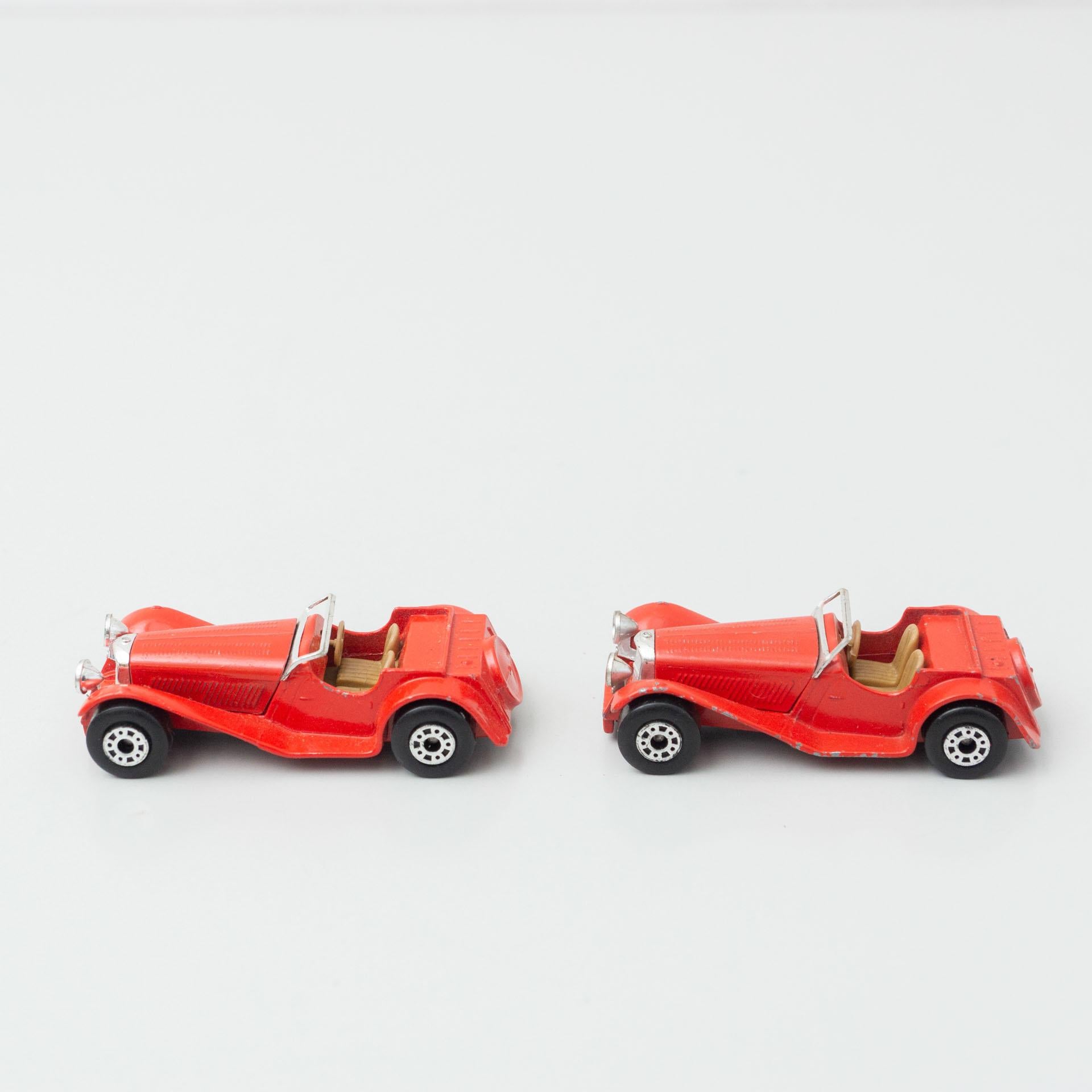 Satz von zwei Vintage Ssico Jaguar Match Box Auto Spielzeug, circa 1960 (Französisch) im Angebot