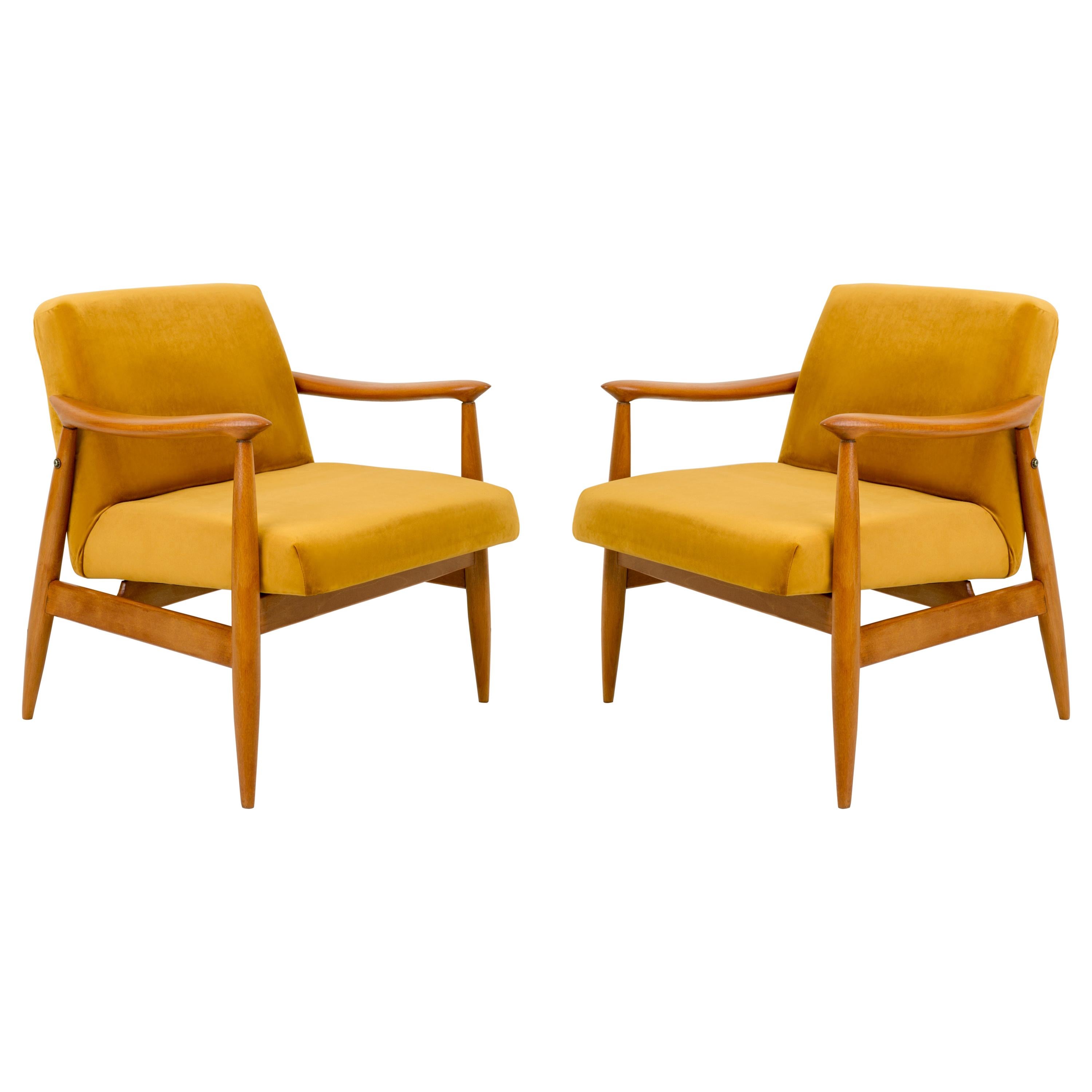 5 Reasons Why the Yellow Velvet Armchair is an Unforgettable Statement Piece