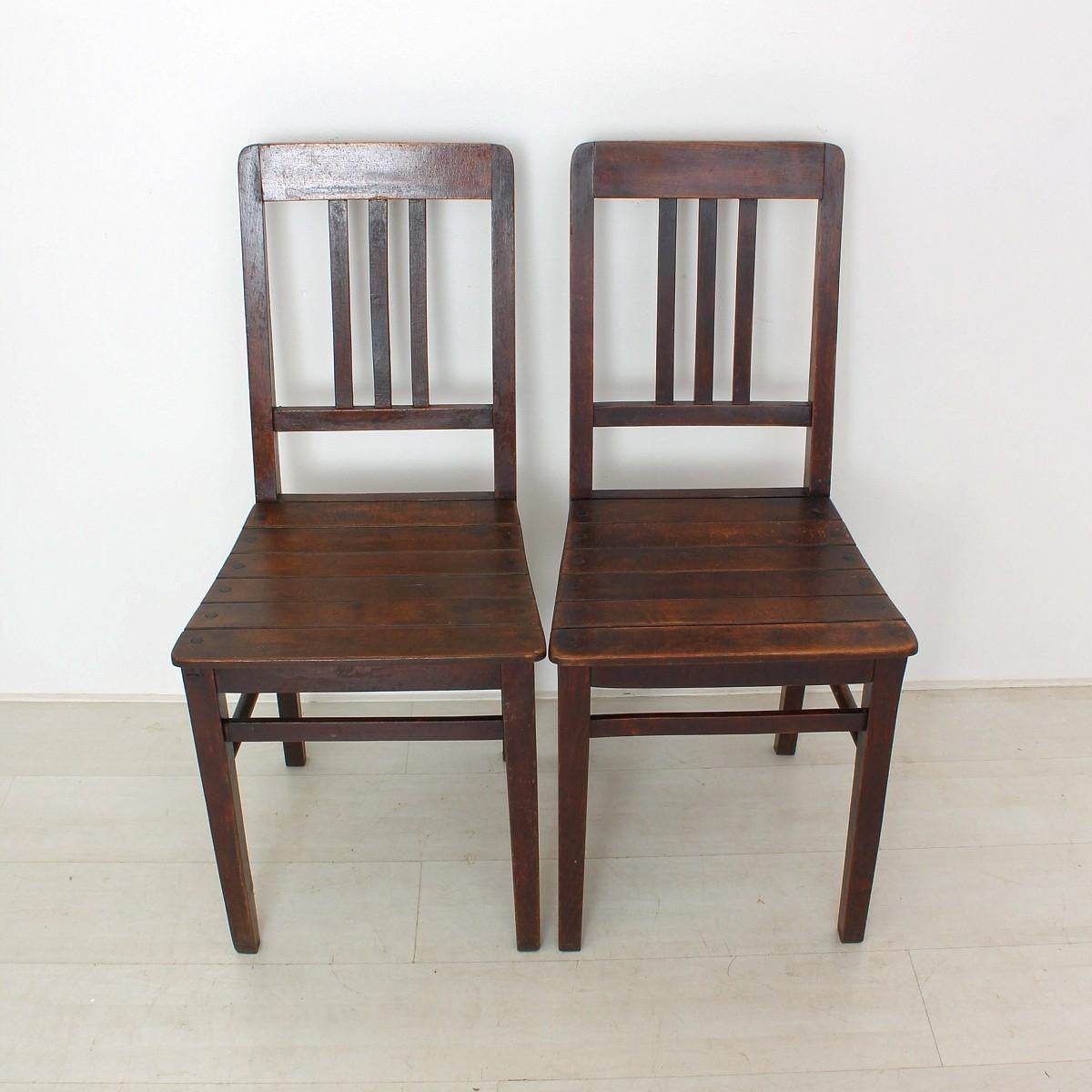 Beech Set of Two Vintage Wooden Chairs, circa 1920 For Sale