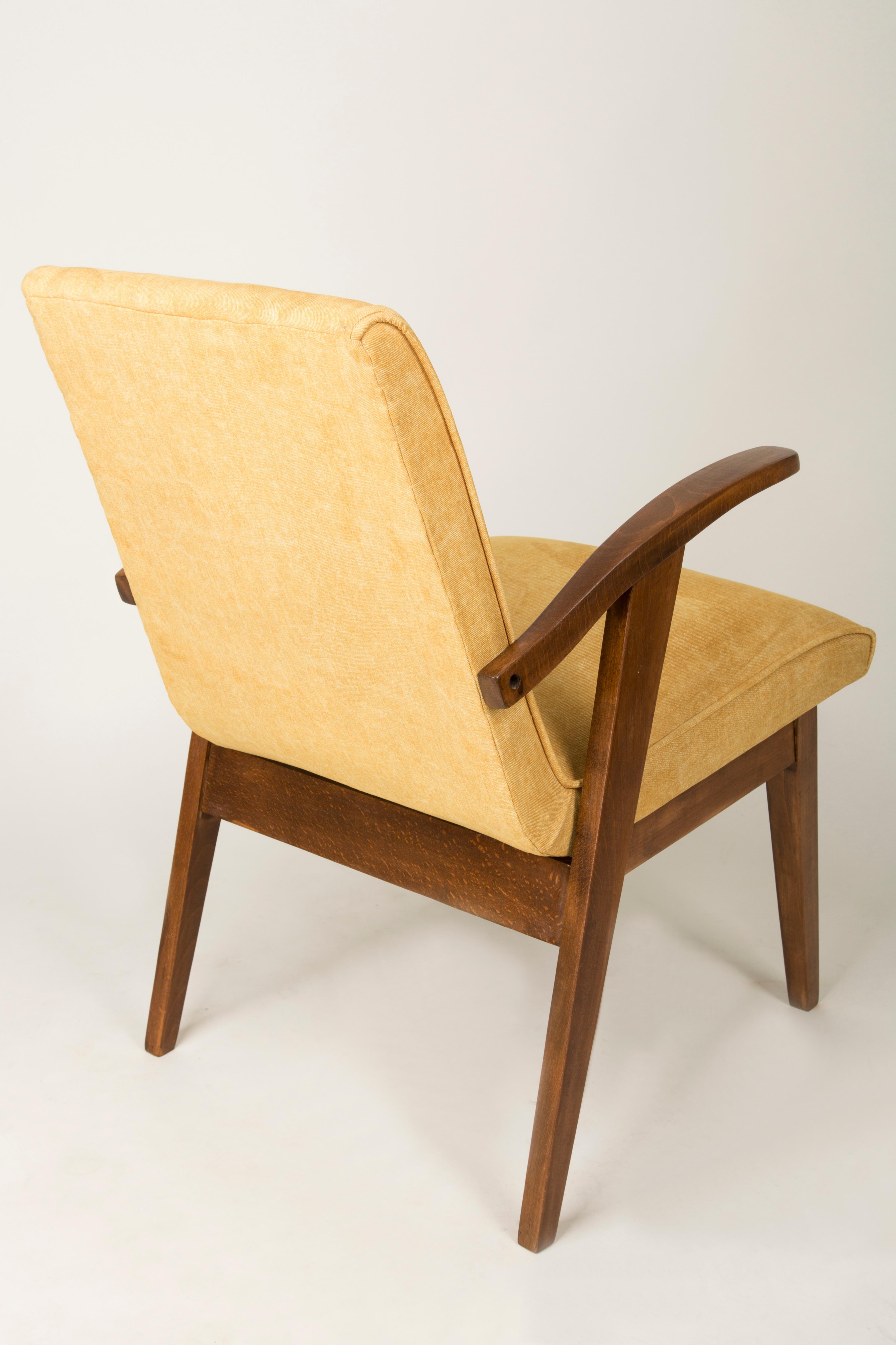 Set aus zwei gelben Vintage-Sesseln, 1960er Jahre (Textil) im Angebot